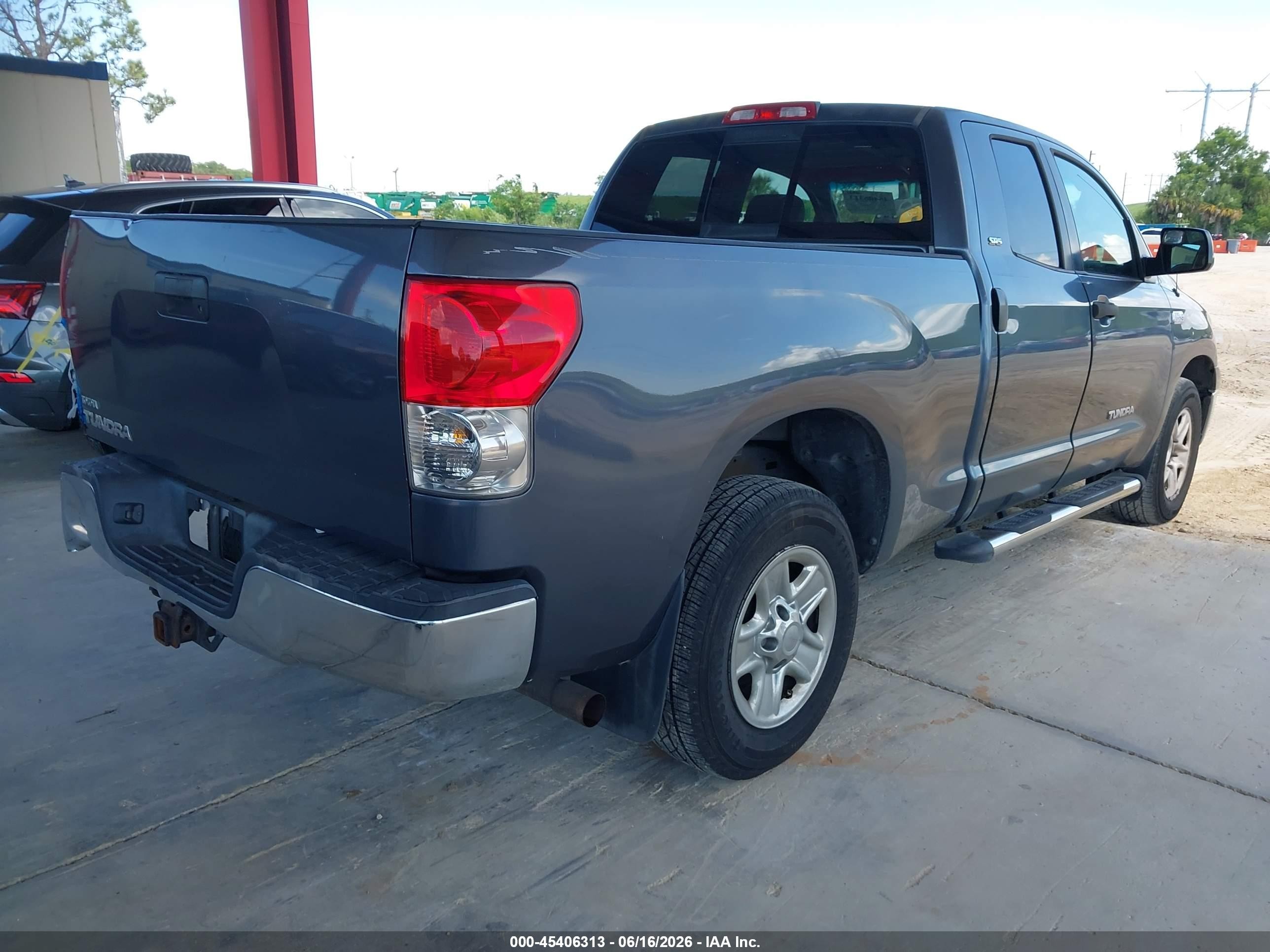 2008 Toyota Tundra Sr5 5.7l V8 Серый vin: 5TFRV54158X034754