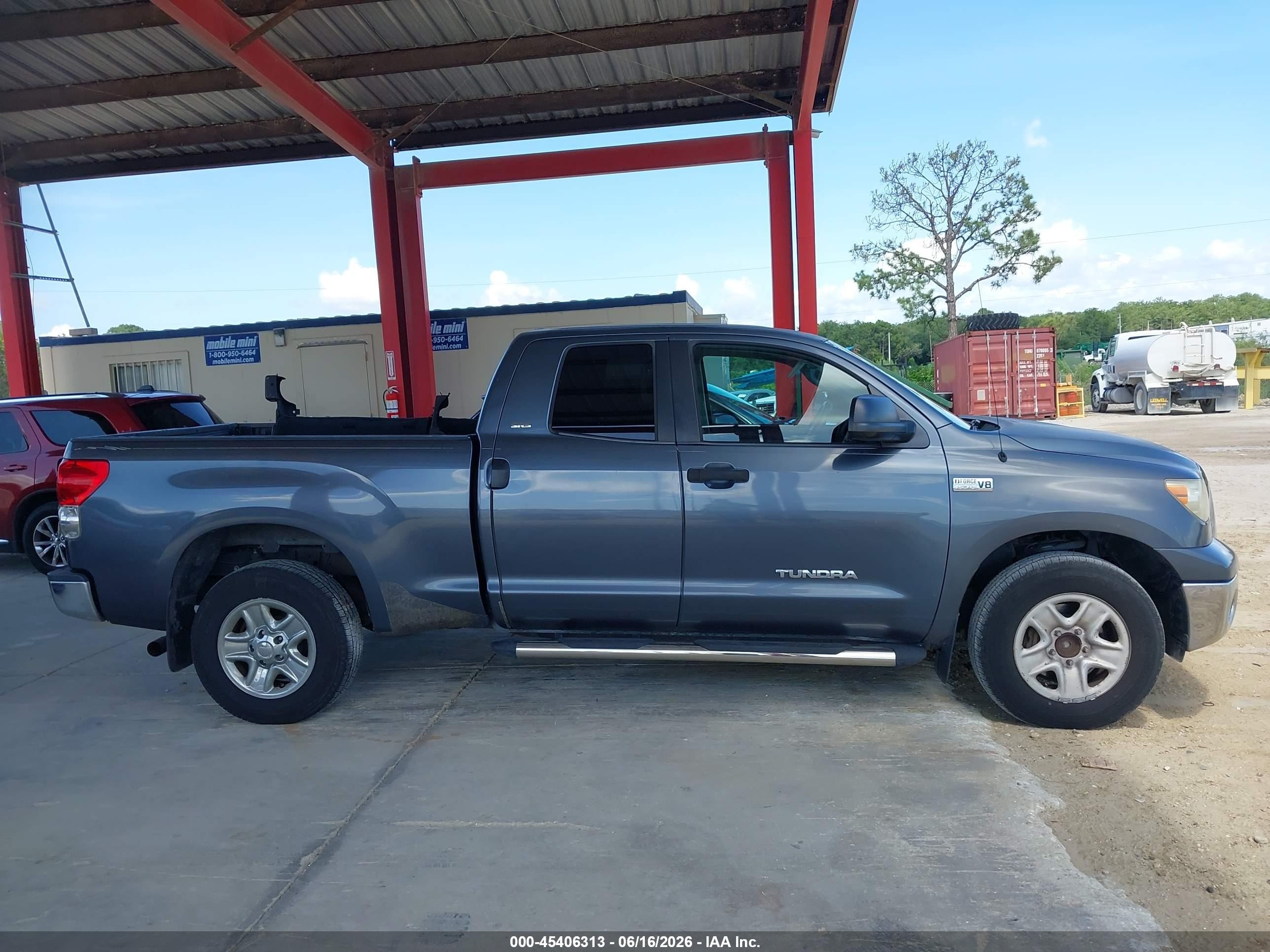2008 Toyota Tundra Sr5 5.7l V8 Серый vin: 5TFRV54158X034754