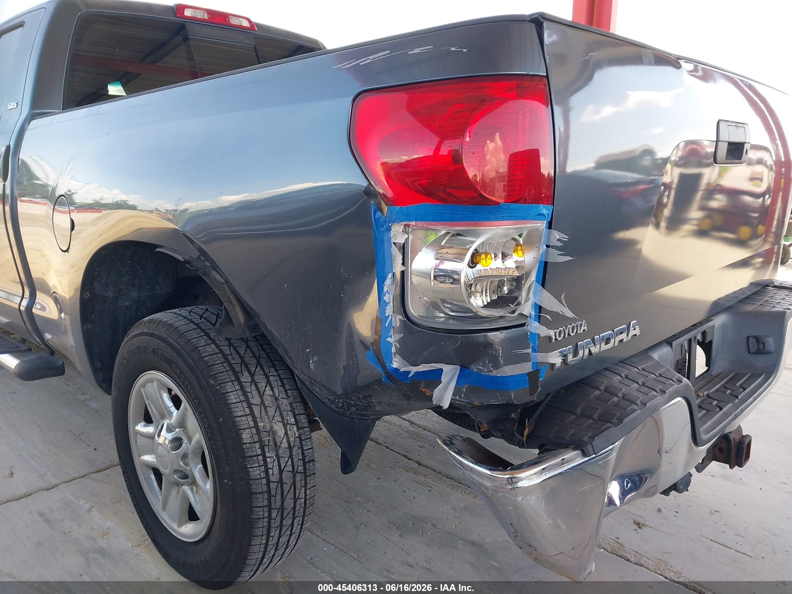 2008 Toyota Tundra Sr5 5.7l V8 Серый vin: 5TFRV54158X034754