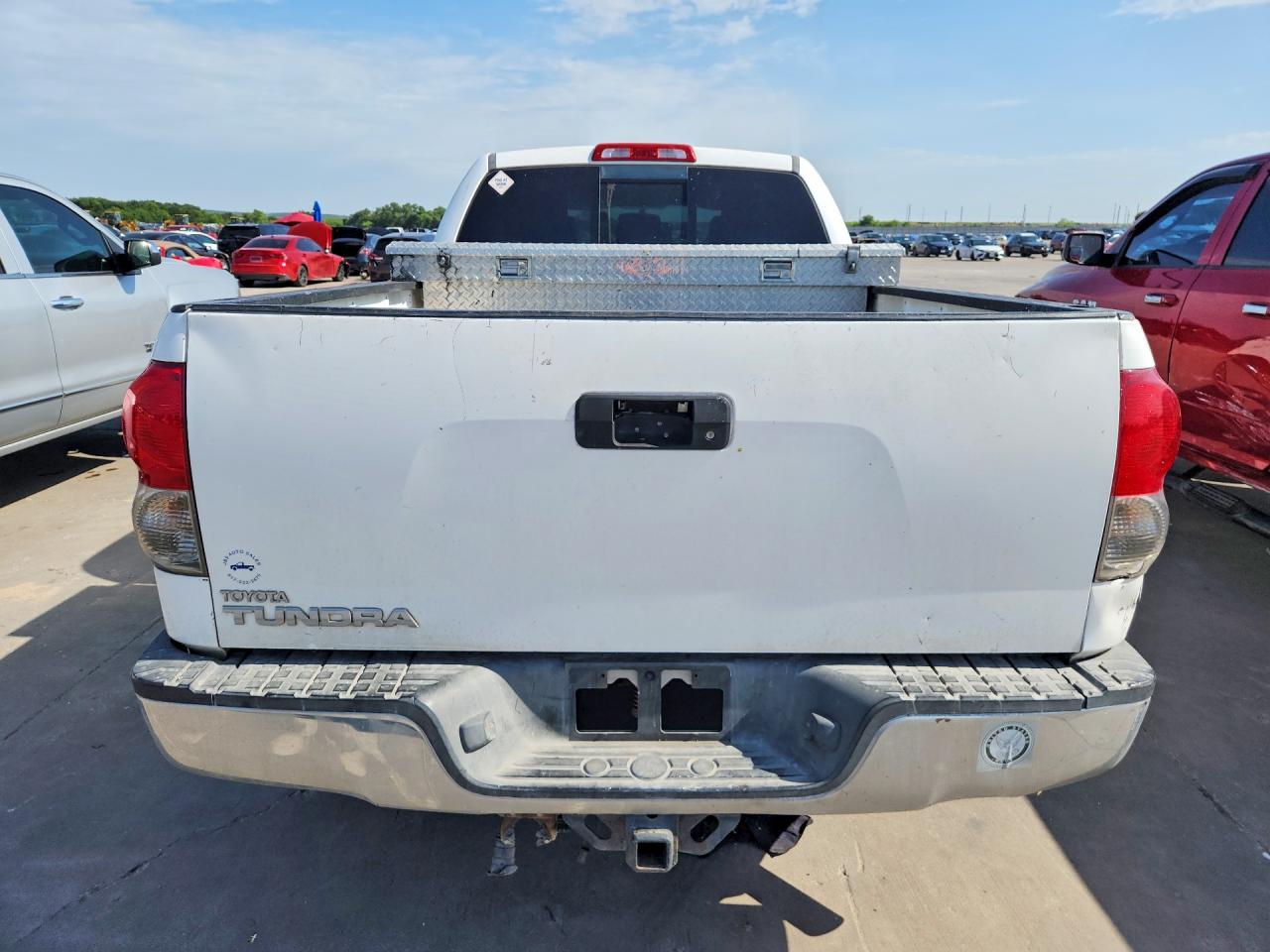 2008 Toyota Tundra Sr5 White vin: 5TFRV54158X035287