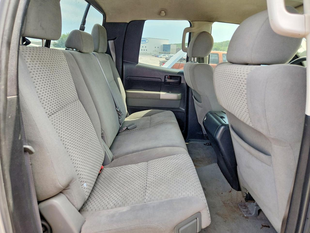 2007 Toyota Tundra Double Cab Sr5 Silver vin: 5TFRV54167X023826