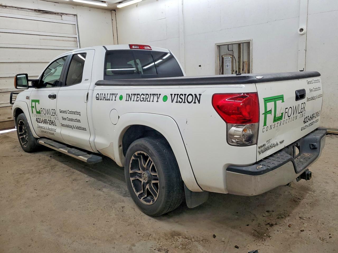 2007 Toyota Tundra Sr5 Белый vin: 5TFRV54167X024992