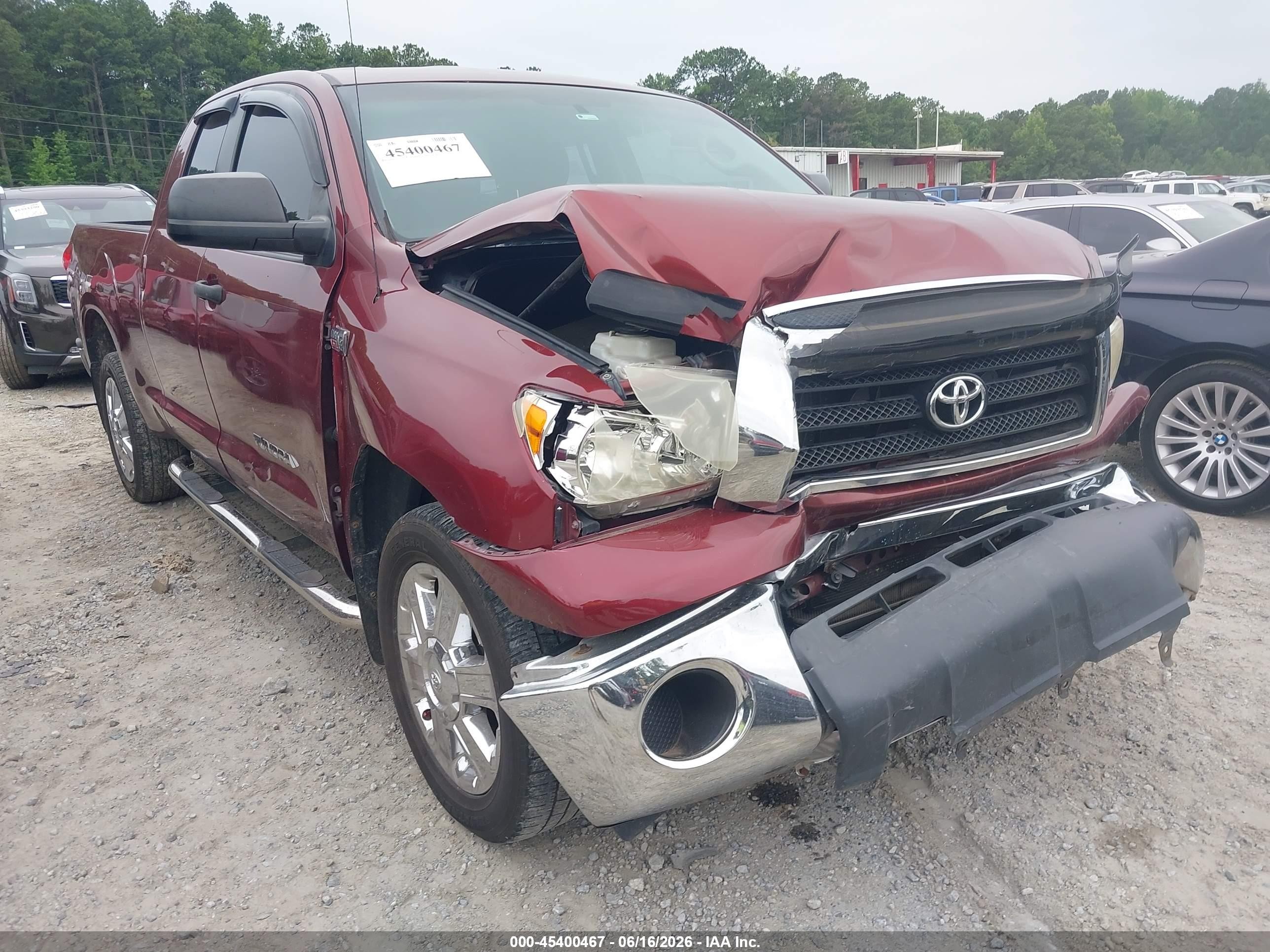 2008 Toyota Tundra Base 5.7l V8 Красный vin: 5TFRV54178X036845