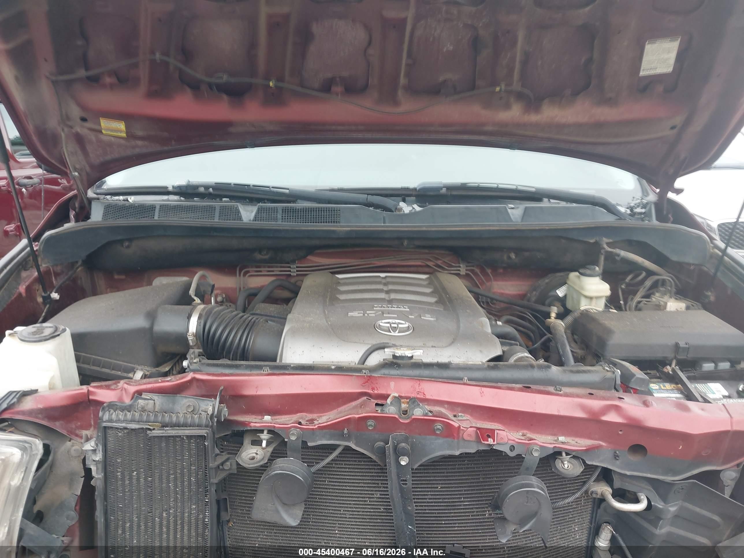 2008 Toyota Tundra Base 5.7l V8 Красный vin: 5TFRV54178X036845