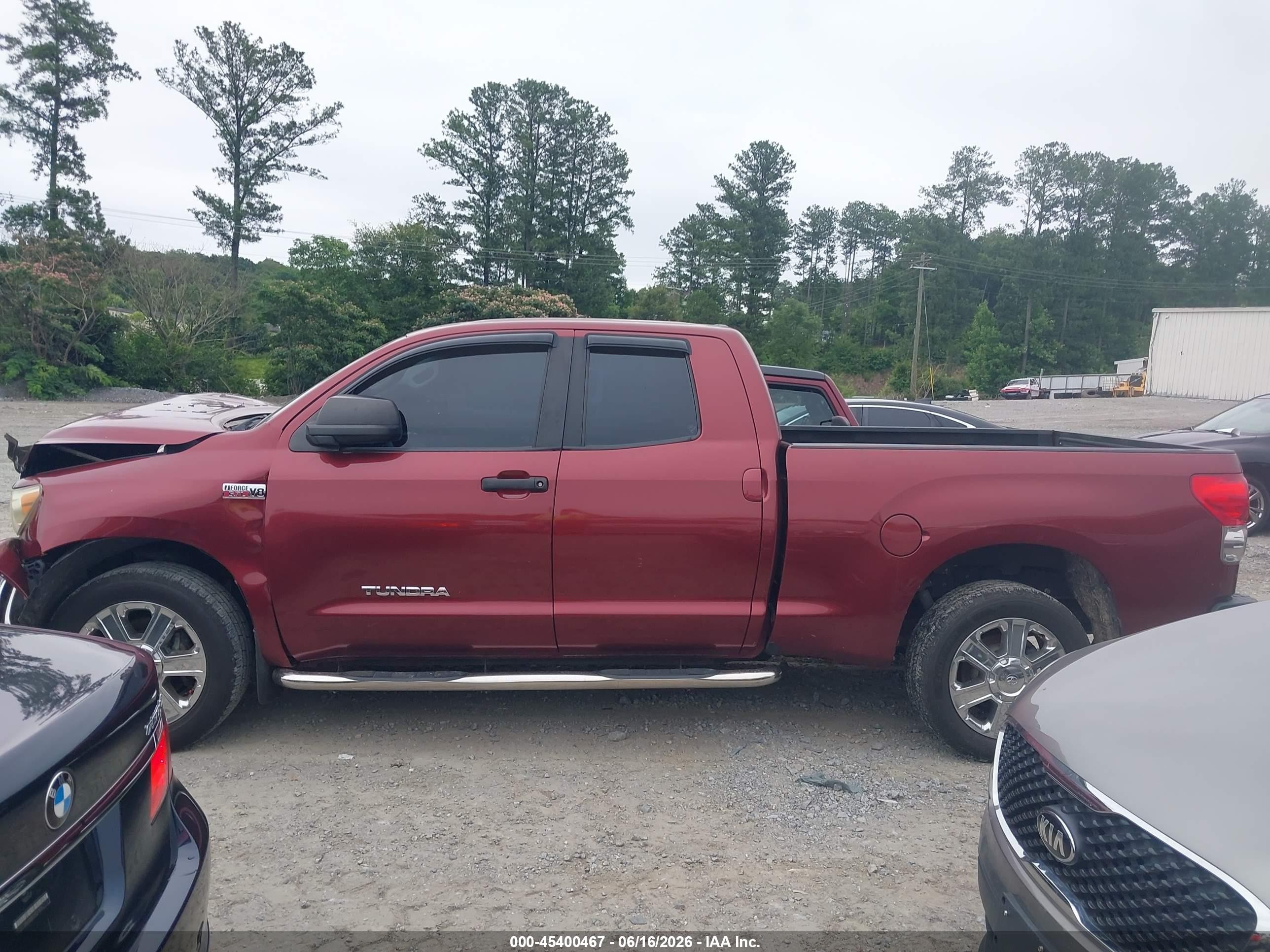 2008 Toyota Tundra Base 5.7l V8 Красный vin: 5TFRV54178X036845