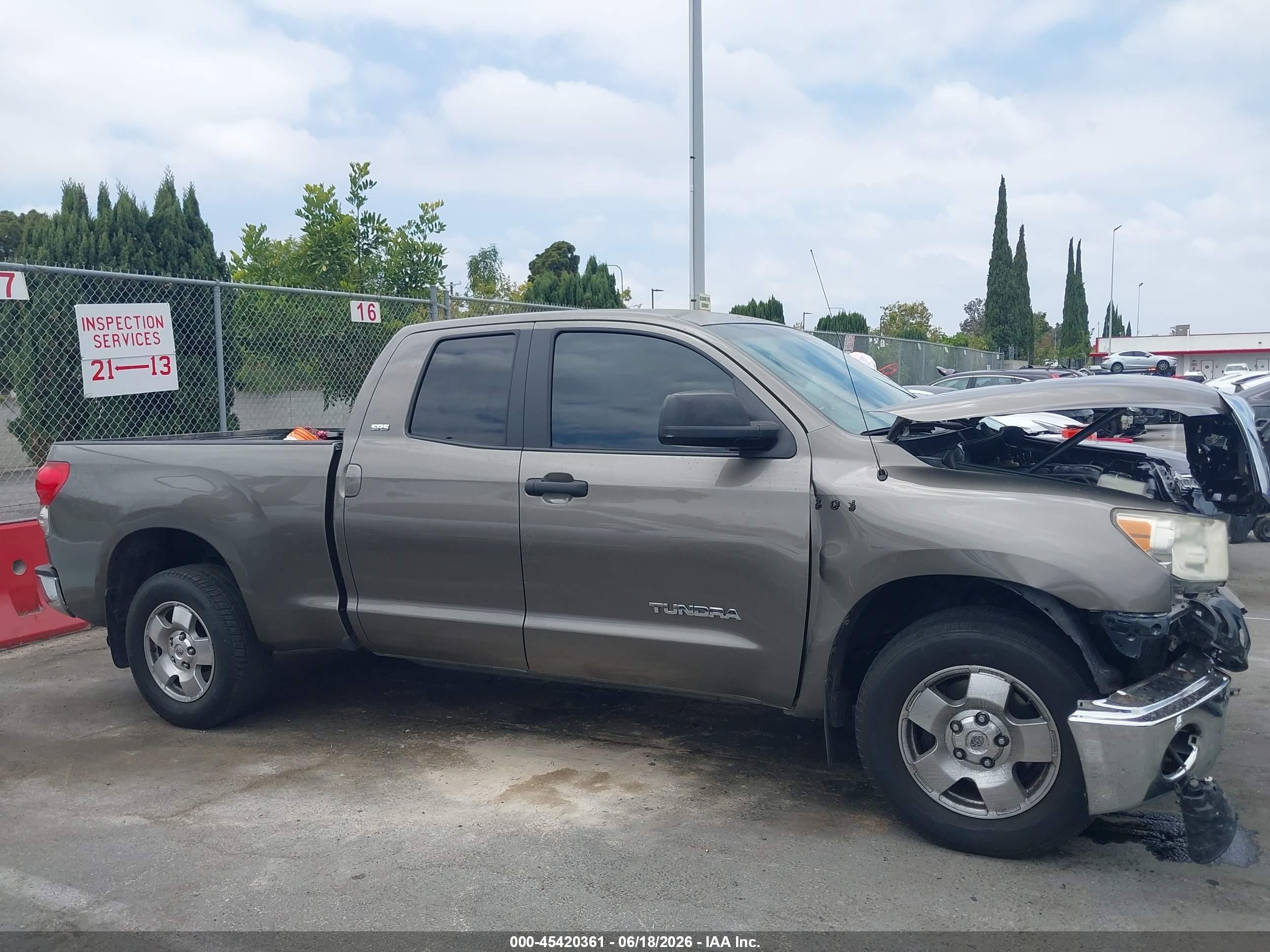 2008 Toyota Tundra Sr5 5.7l V8 Серый vin: 5TFRV54178X066248