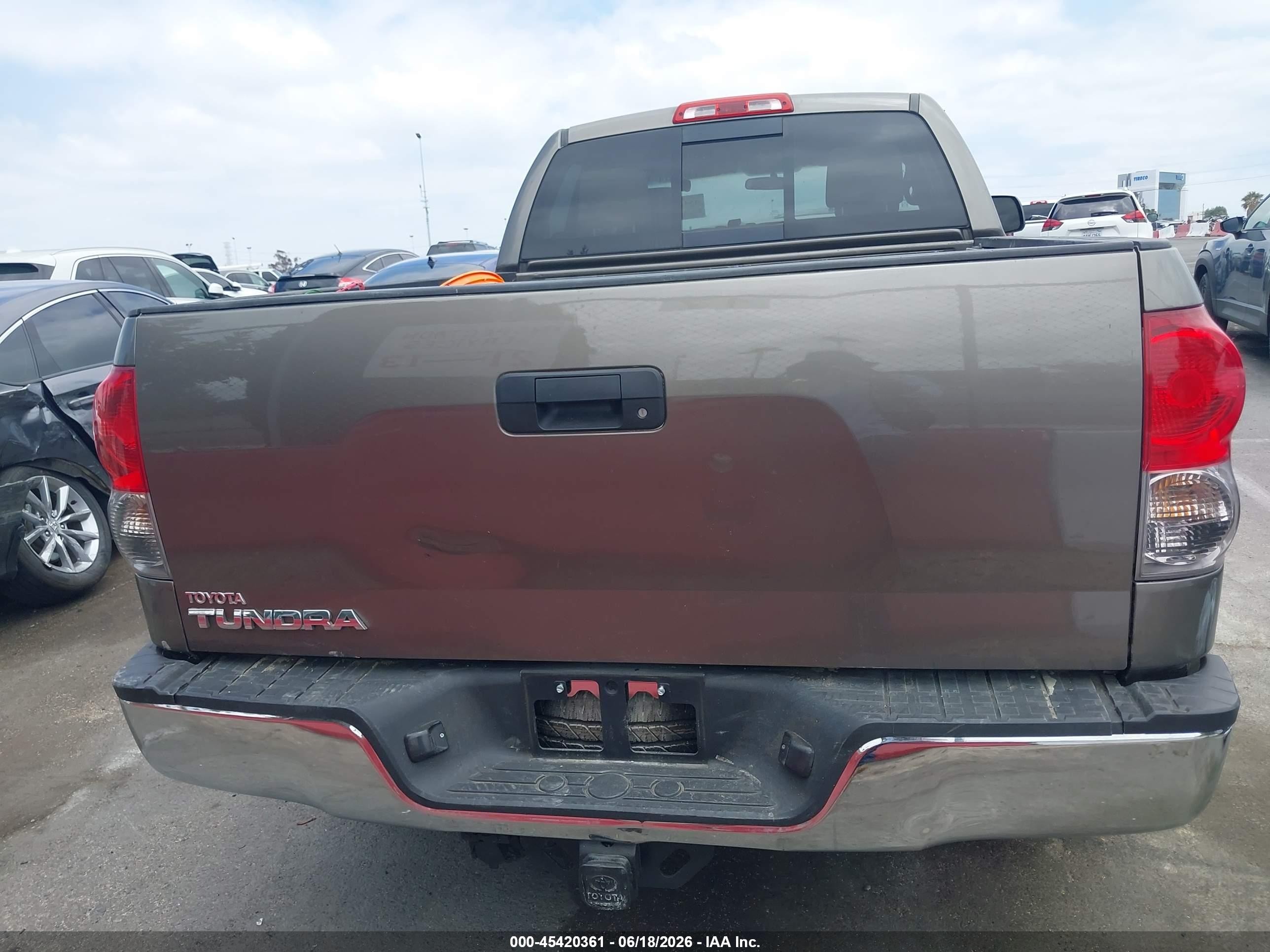 2008 Toyota Tundra Sr5 5.7l V8 Серый vin: 5TFRV54178X066248