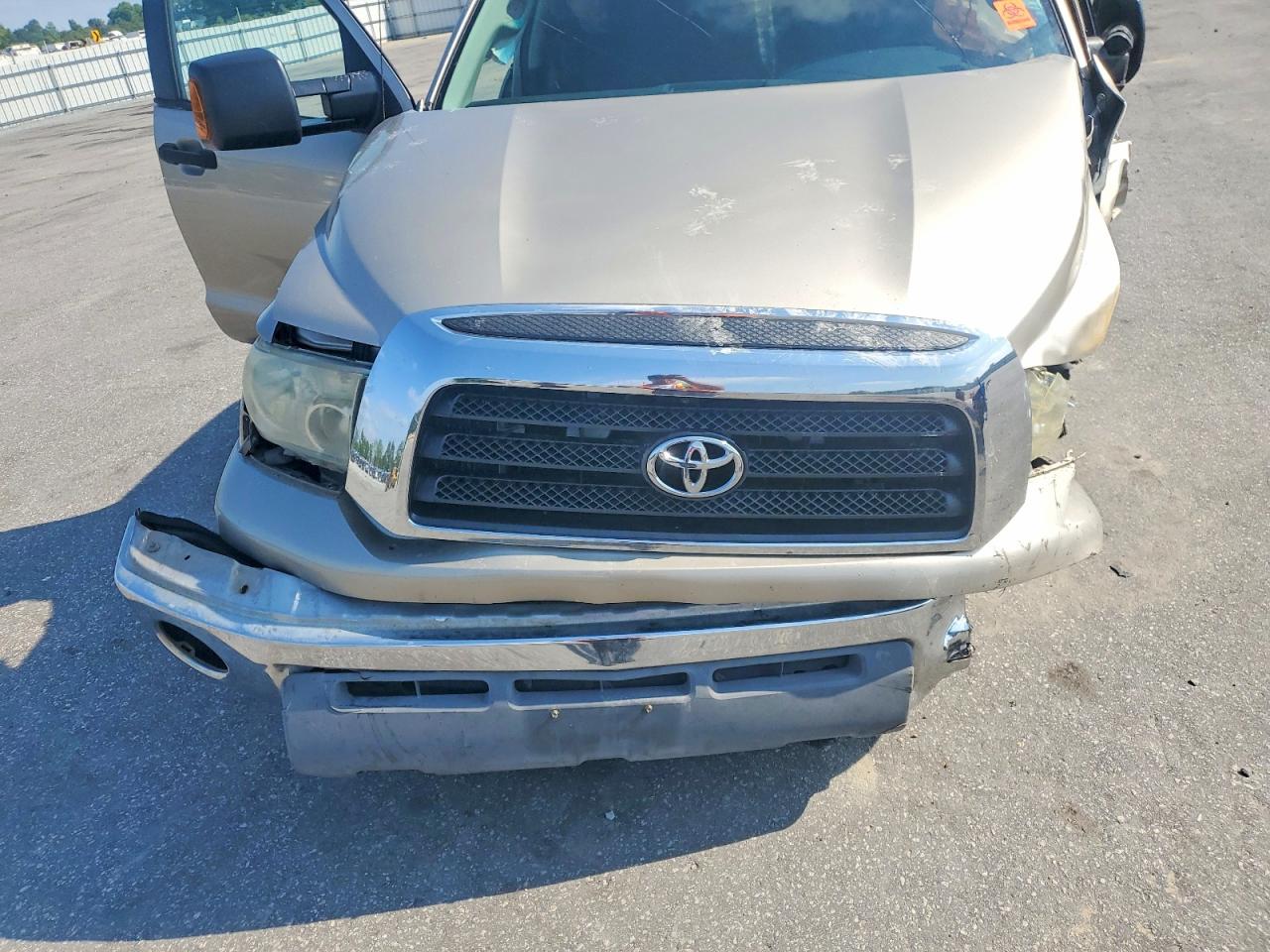 2007 Toyota Tundra Double Cab Sr5 Gold vin: 5TFRV54187X010642