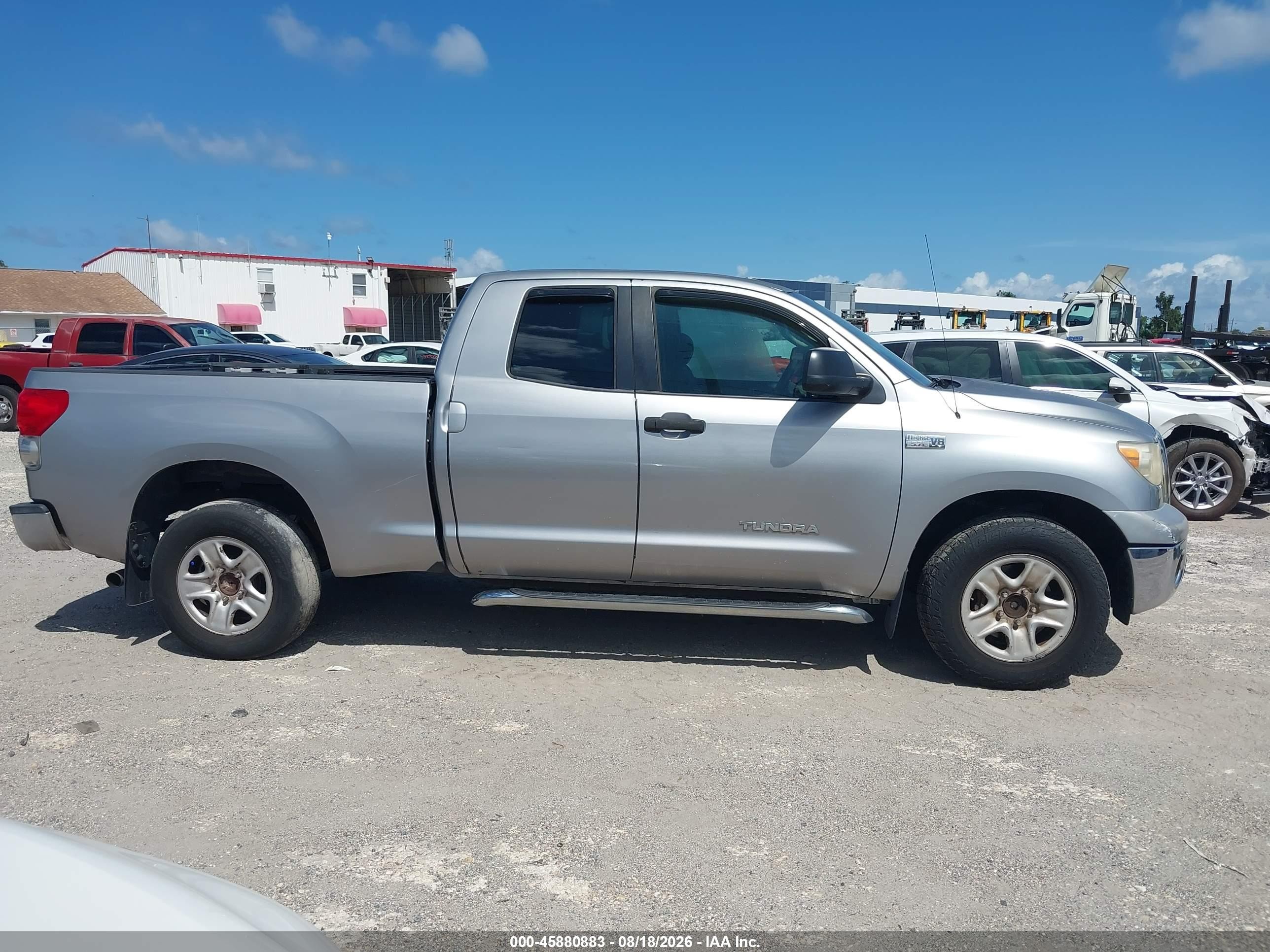 2008 Toyota Tundra Base 5.7l V8 Silver vin: 5TFRV54188X056831