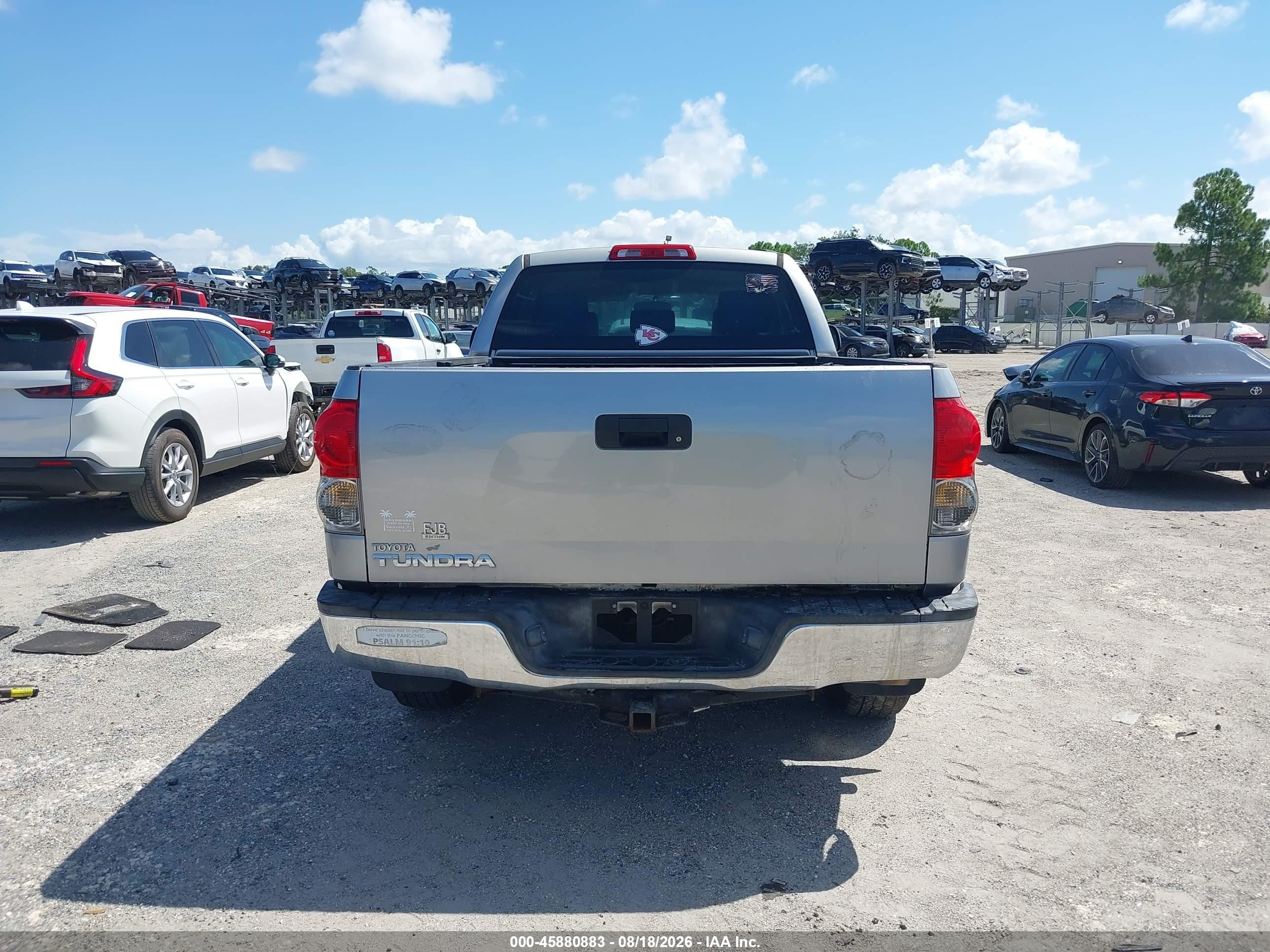 2008 Toyota Tundra Base 5.7l V8 Silver vin: 5TFRV54188X056831