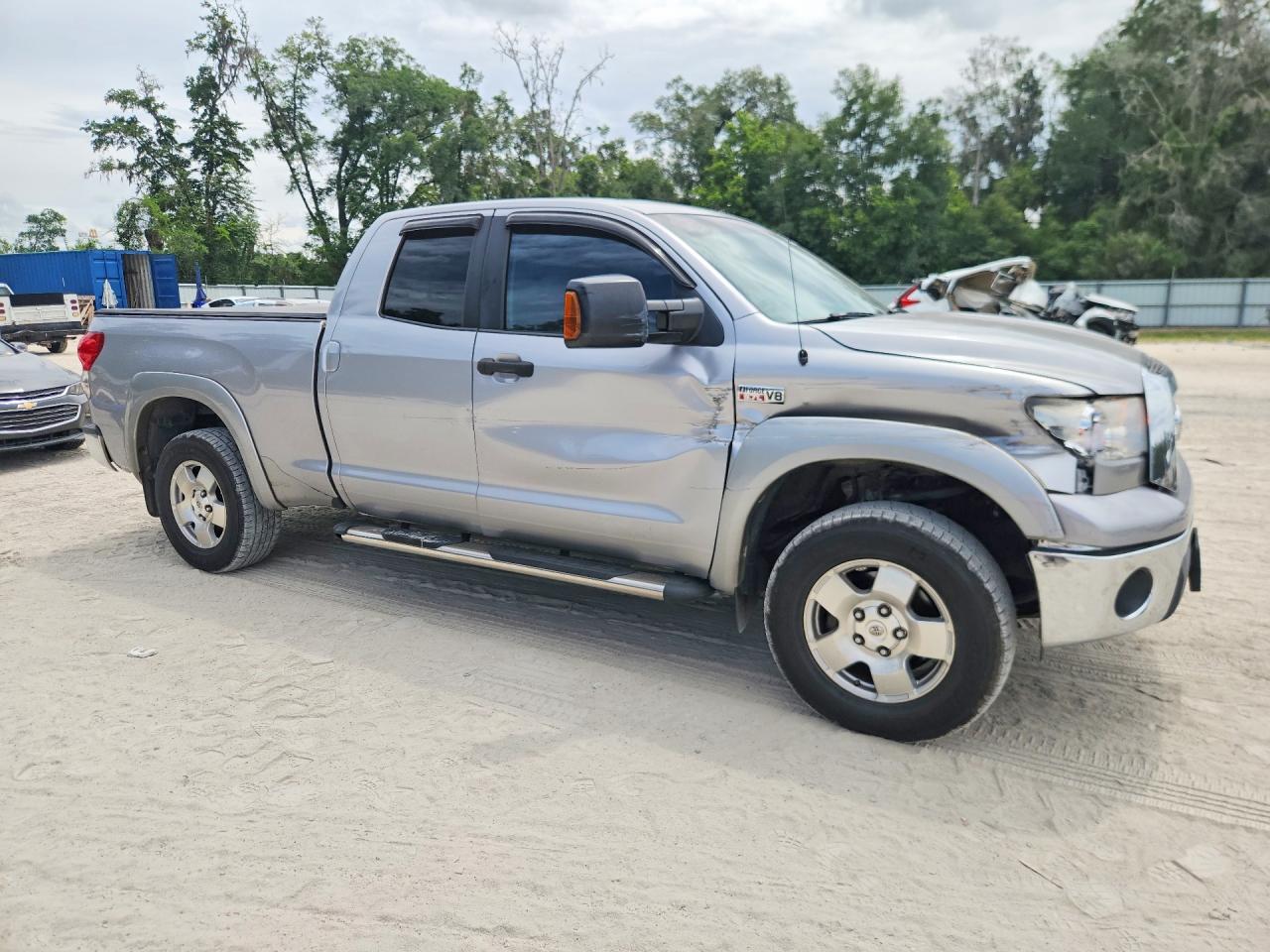 2008 Toyota Tundra Sr5 Silver vin: 5TFRV54198X040458