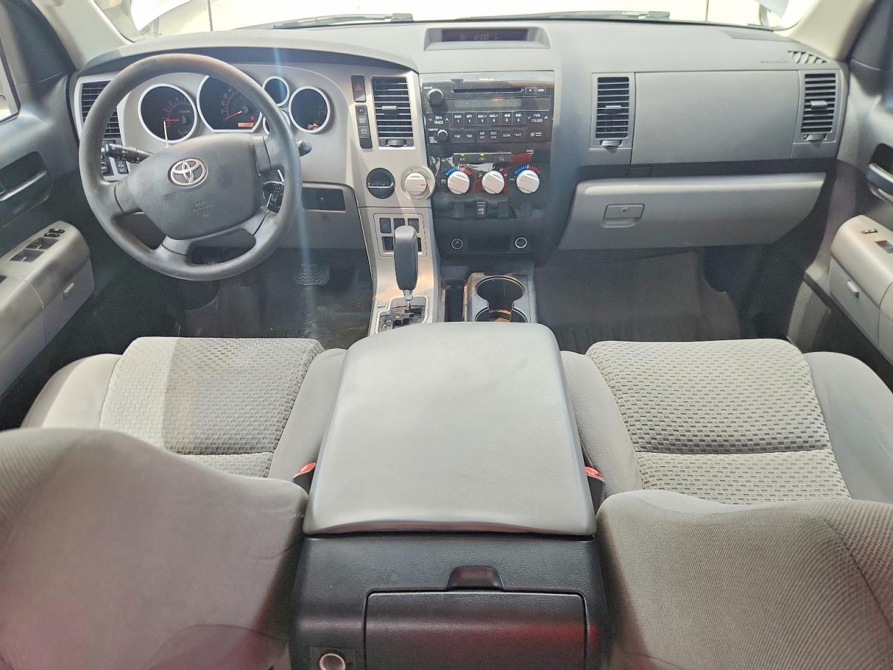 2008 Toyota Tundra Sr5 Silver vin: 5TFRV54198X040458