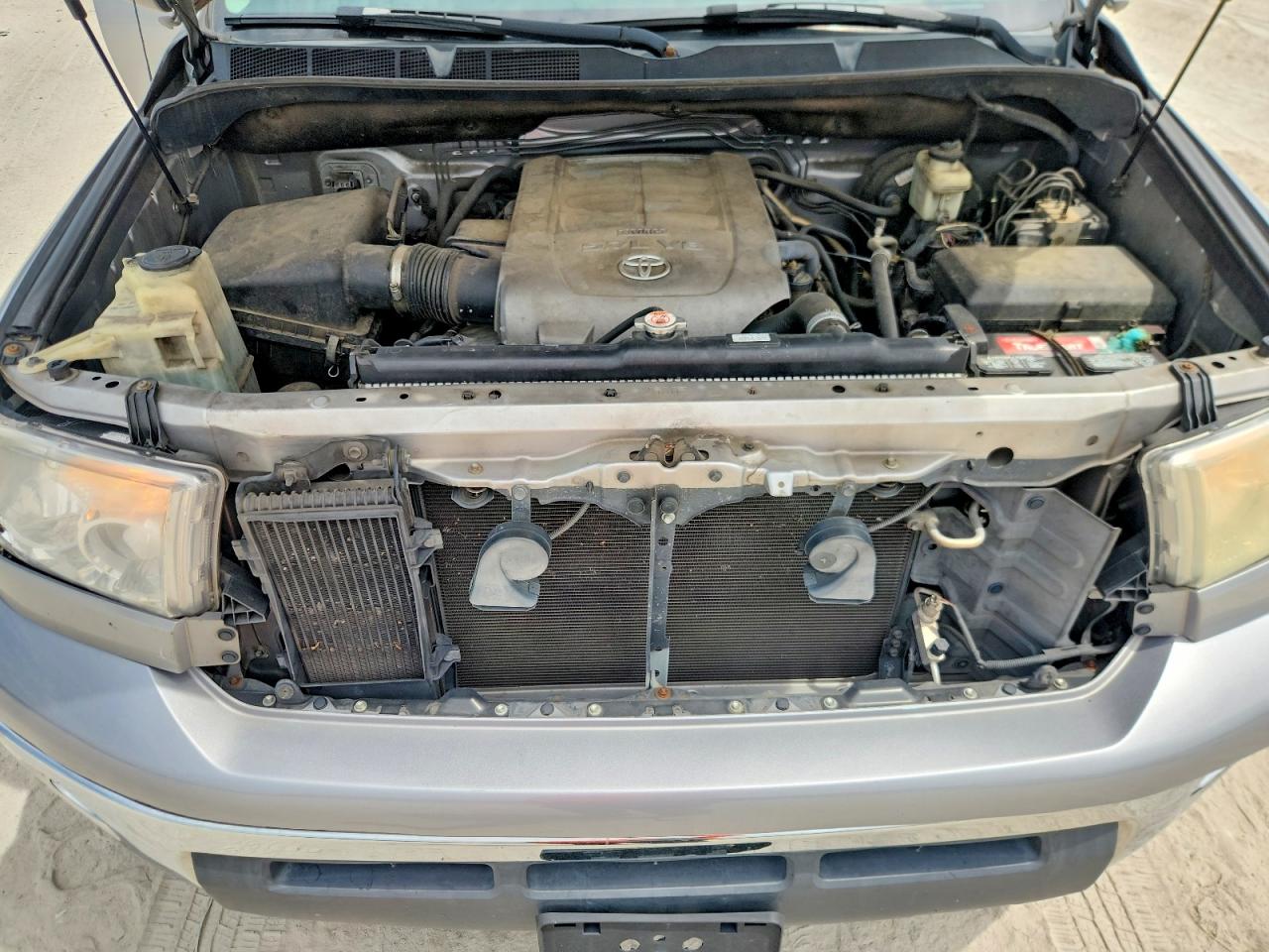 2008 Toyota Tundra Sr5 Silver vin: 5TFRV54198X040458