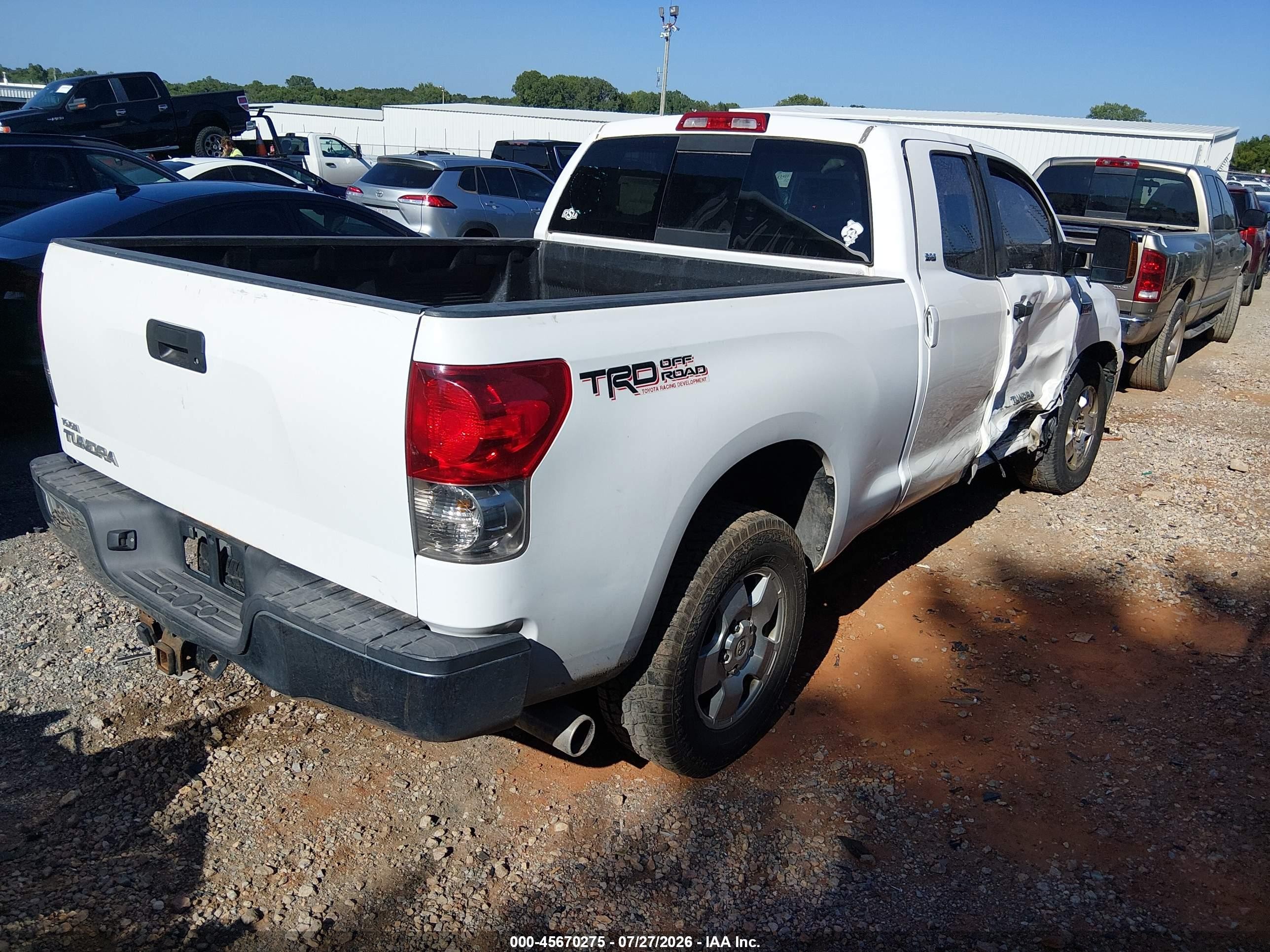 2007 Toyota Tundra Sr5 V8 White vin: 5TFRV541X7X006009