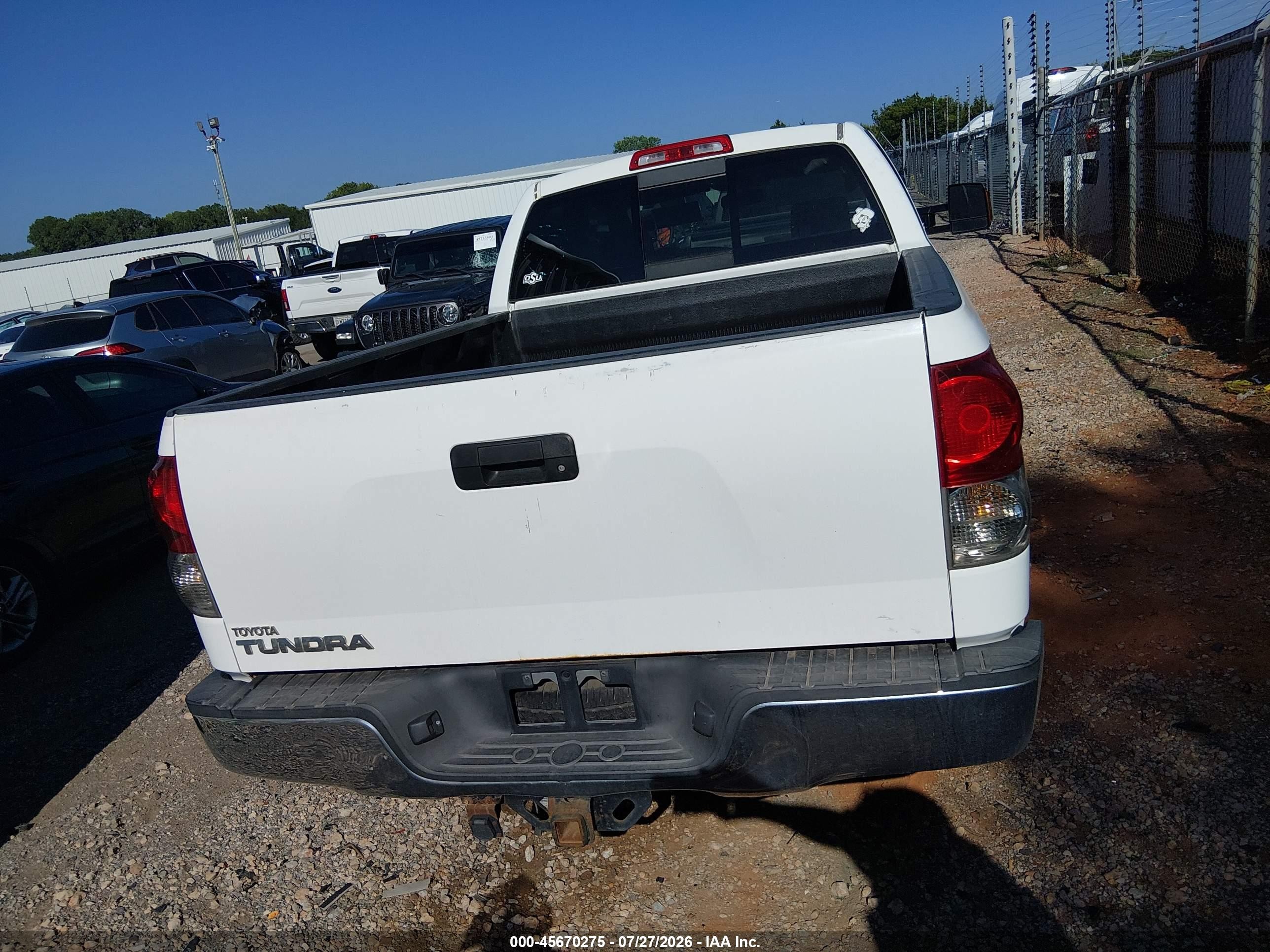 2007 Toyota Tundra Sr5 V8 White vin: 5TFRV541X7X006009