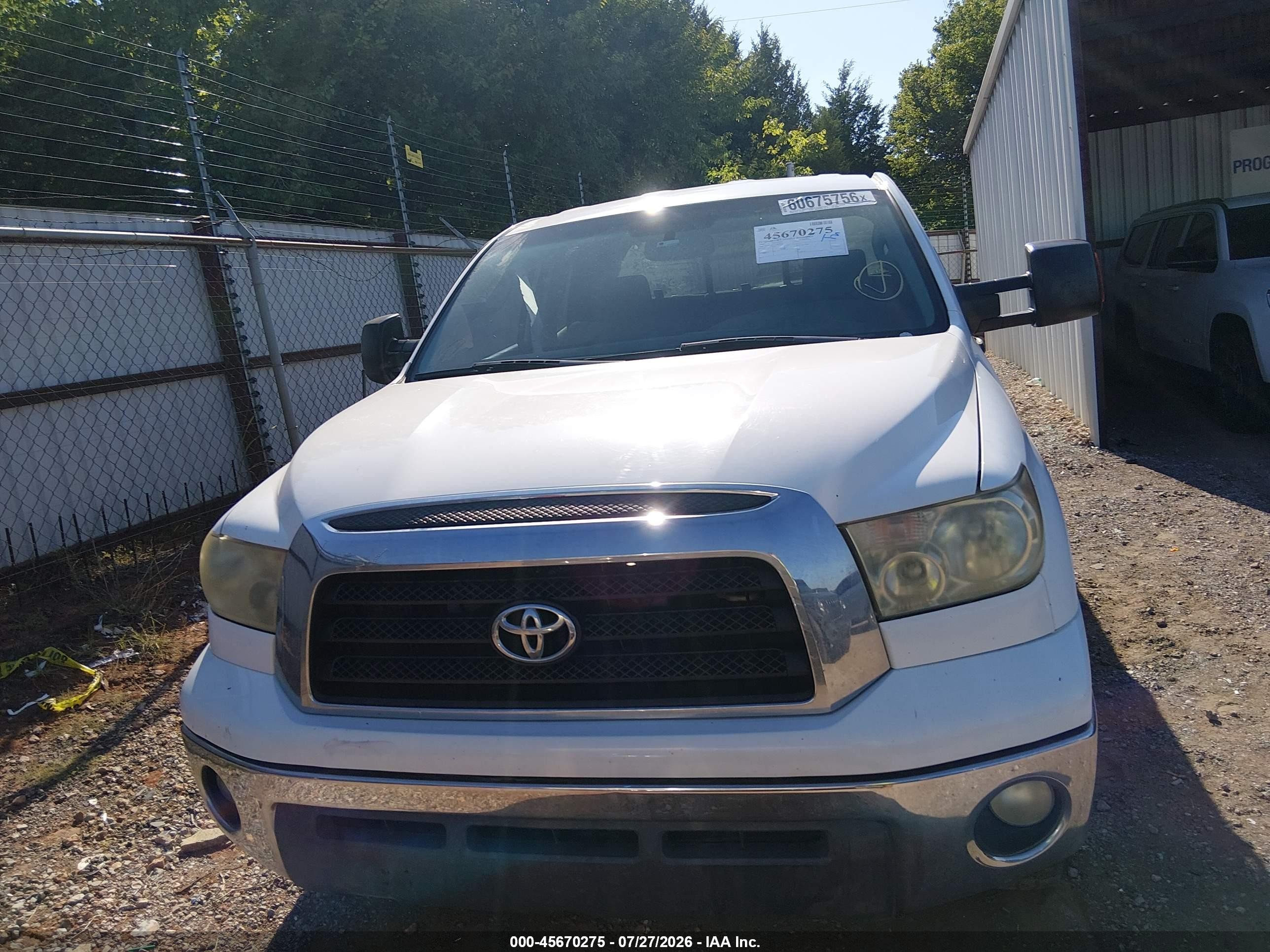 2007 Toyota Tundra Sr5 V8 White vin: 5TFRV541X7X006009