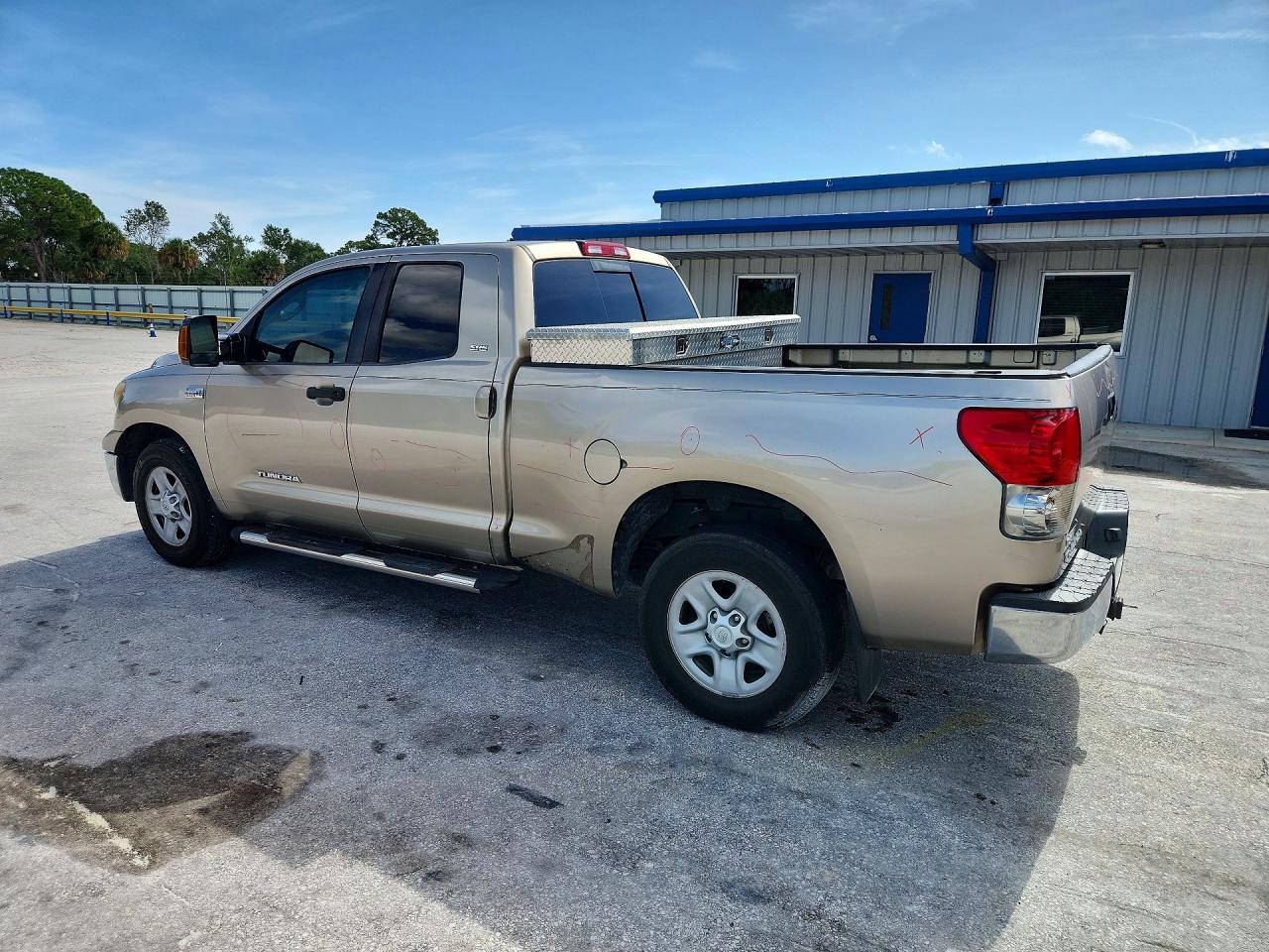 2007 Toyota Tundra Sr5 Tan vin: 5TFRV541X7X026373