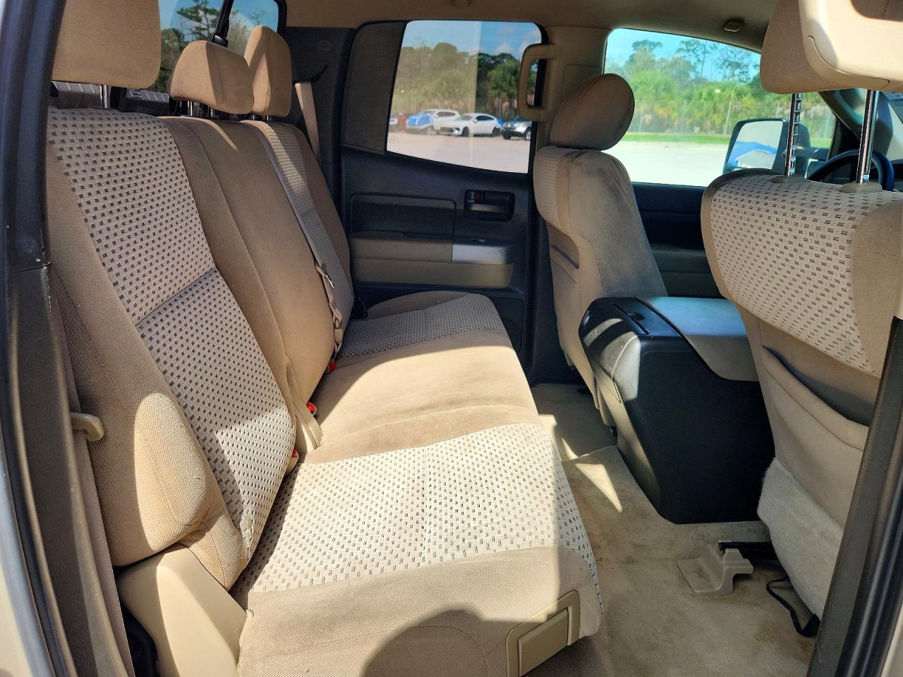 2007 Toyota Tundra Sr5 Tan vin: 5TFRV541X7X026373