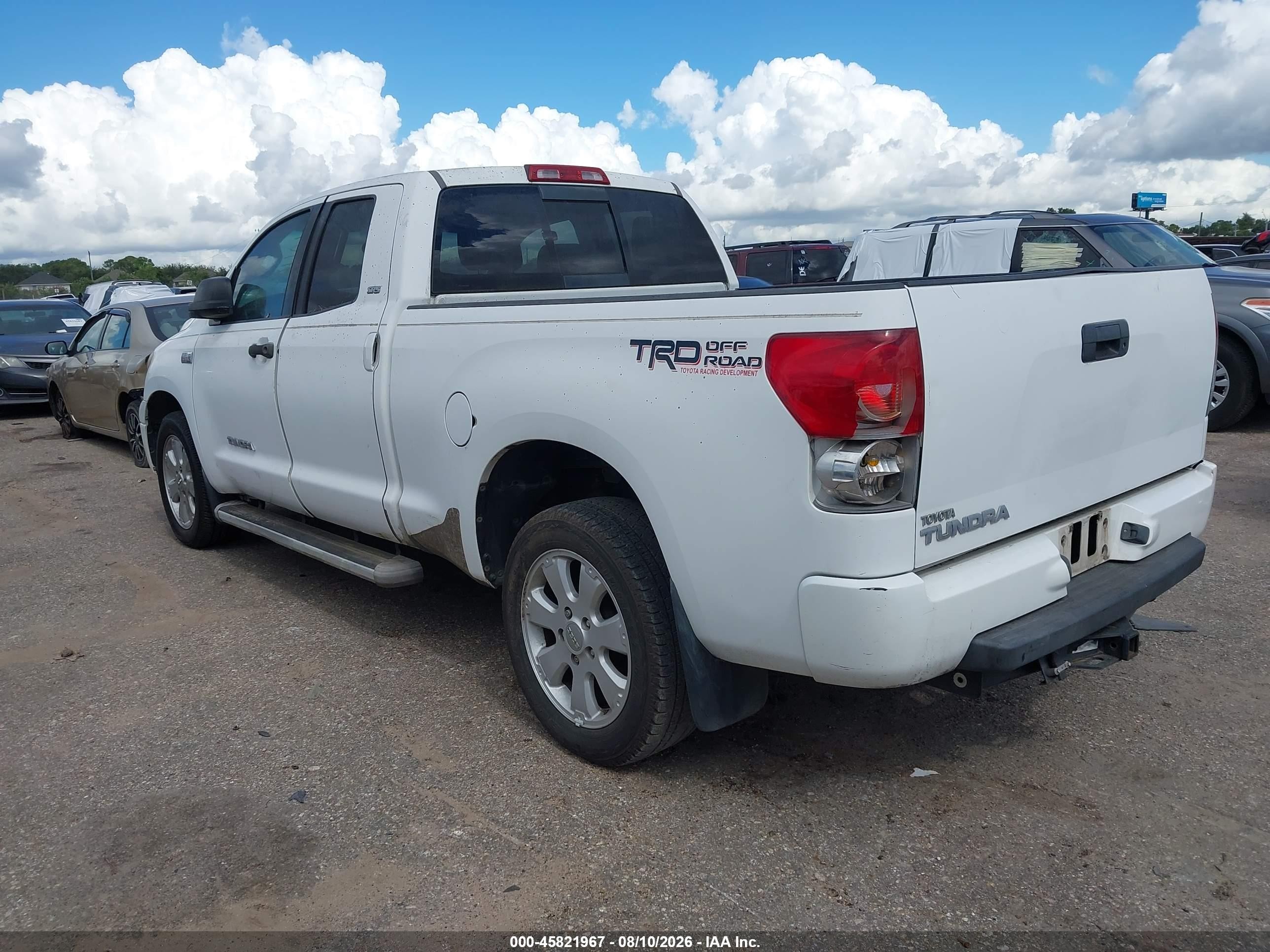 2008 Toyota Tundra Sr5 5.7l V8 Белый vin: 5TFRV541X8X051291