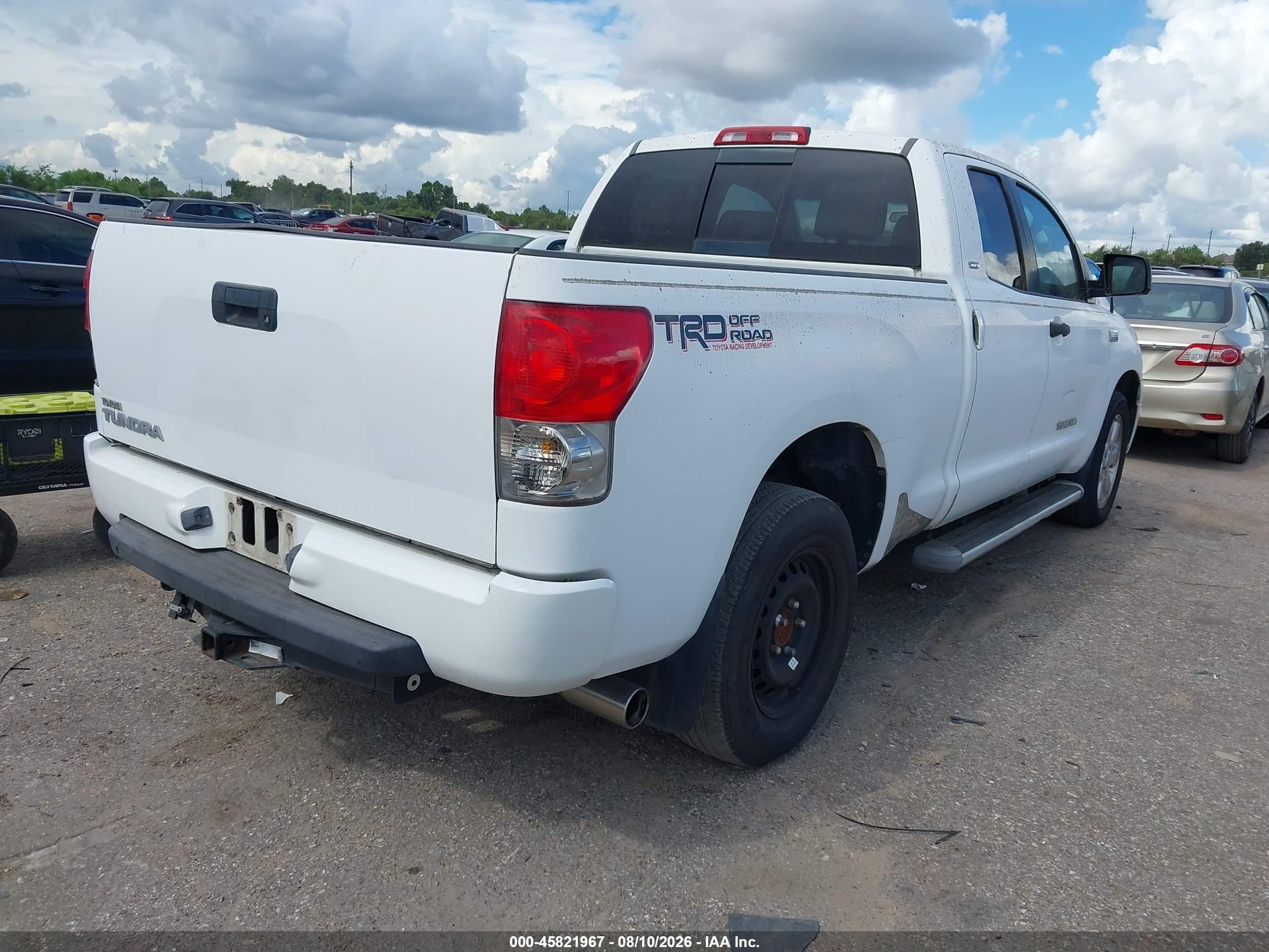 2008 Toyota Tundra Sr5 5.7l V8 Белый vin: 5TFRV541X8X051291
