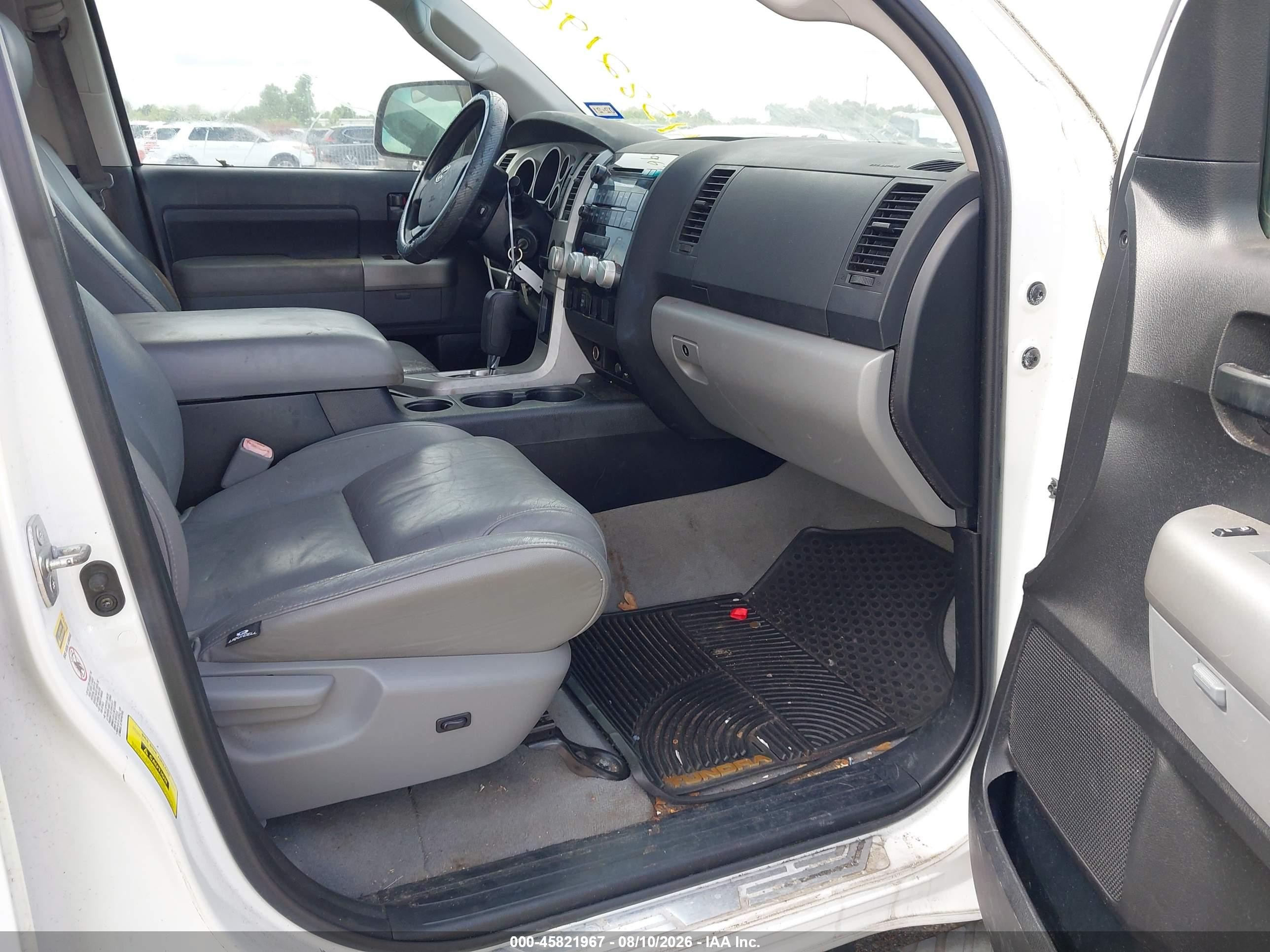 2008 Toyota Tundra Sr5 5.7l V8 Белый vin: 5TFRV541X8X051291