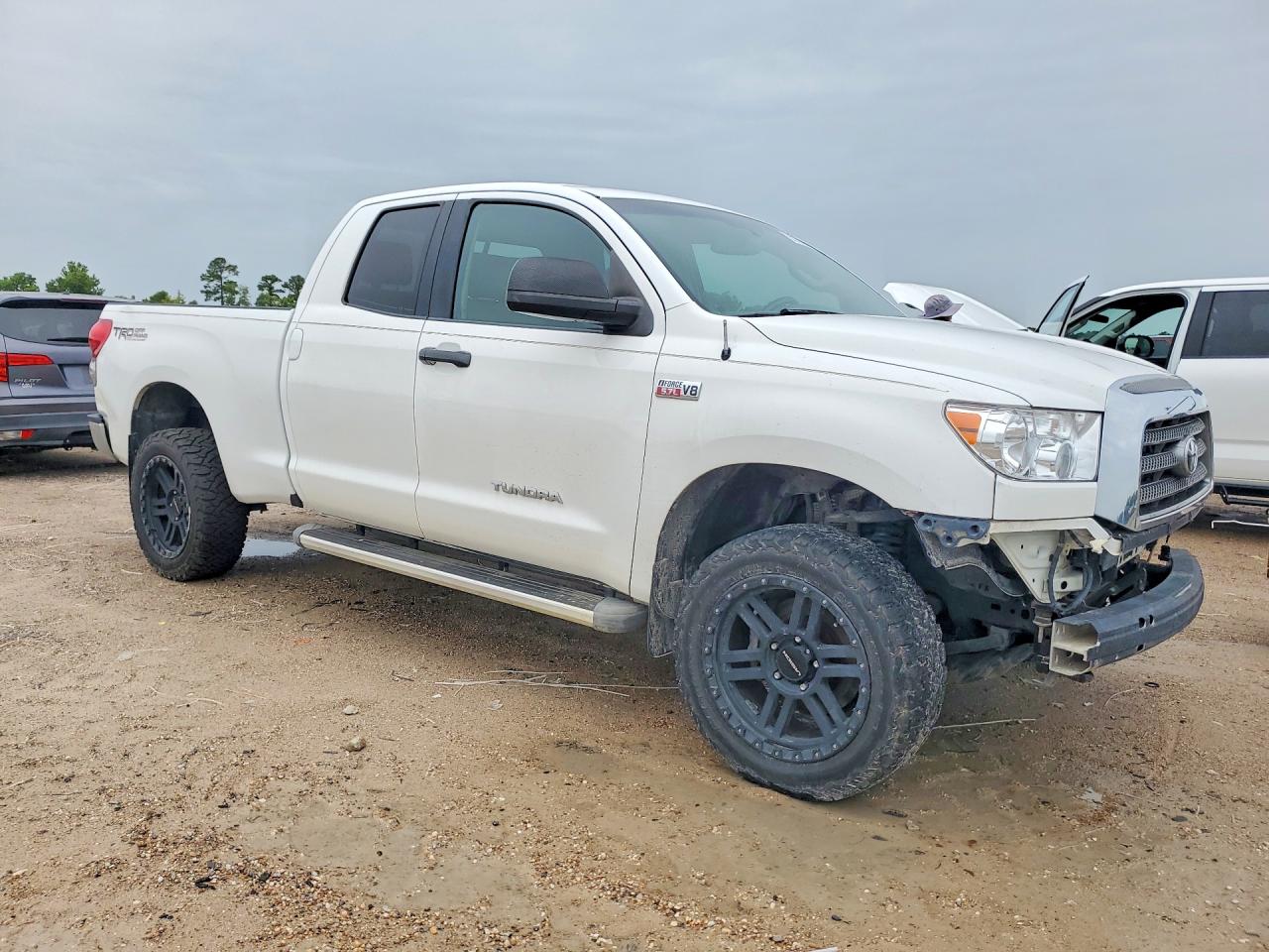 2007 Toyota Tundra Double Cab Limited White vin: 5TFRV58127X023431
