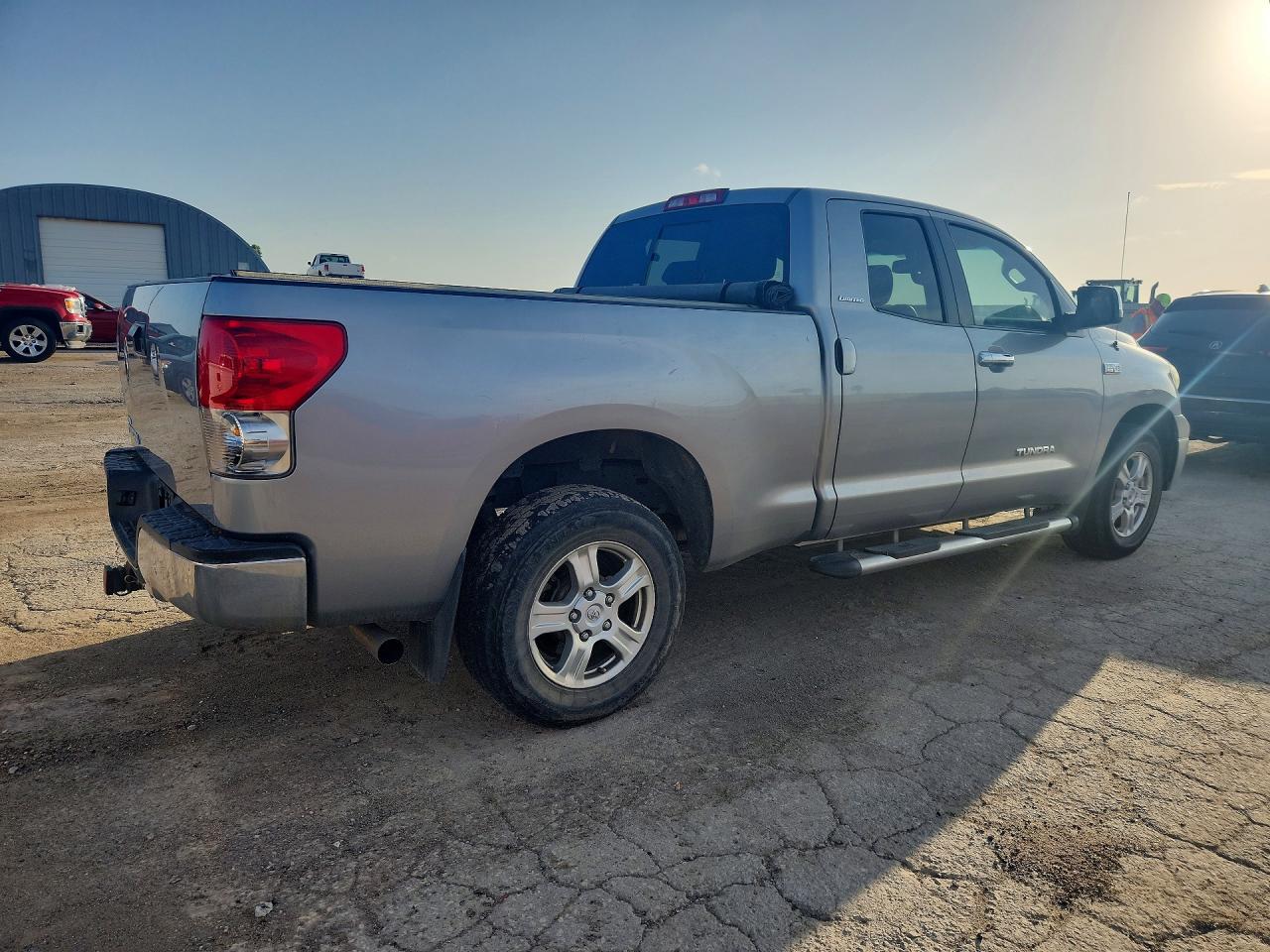 2007 Toyota Tundra Double Cab Limited Silver vin: 5TFRV58147X006825