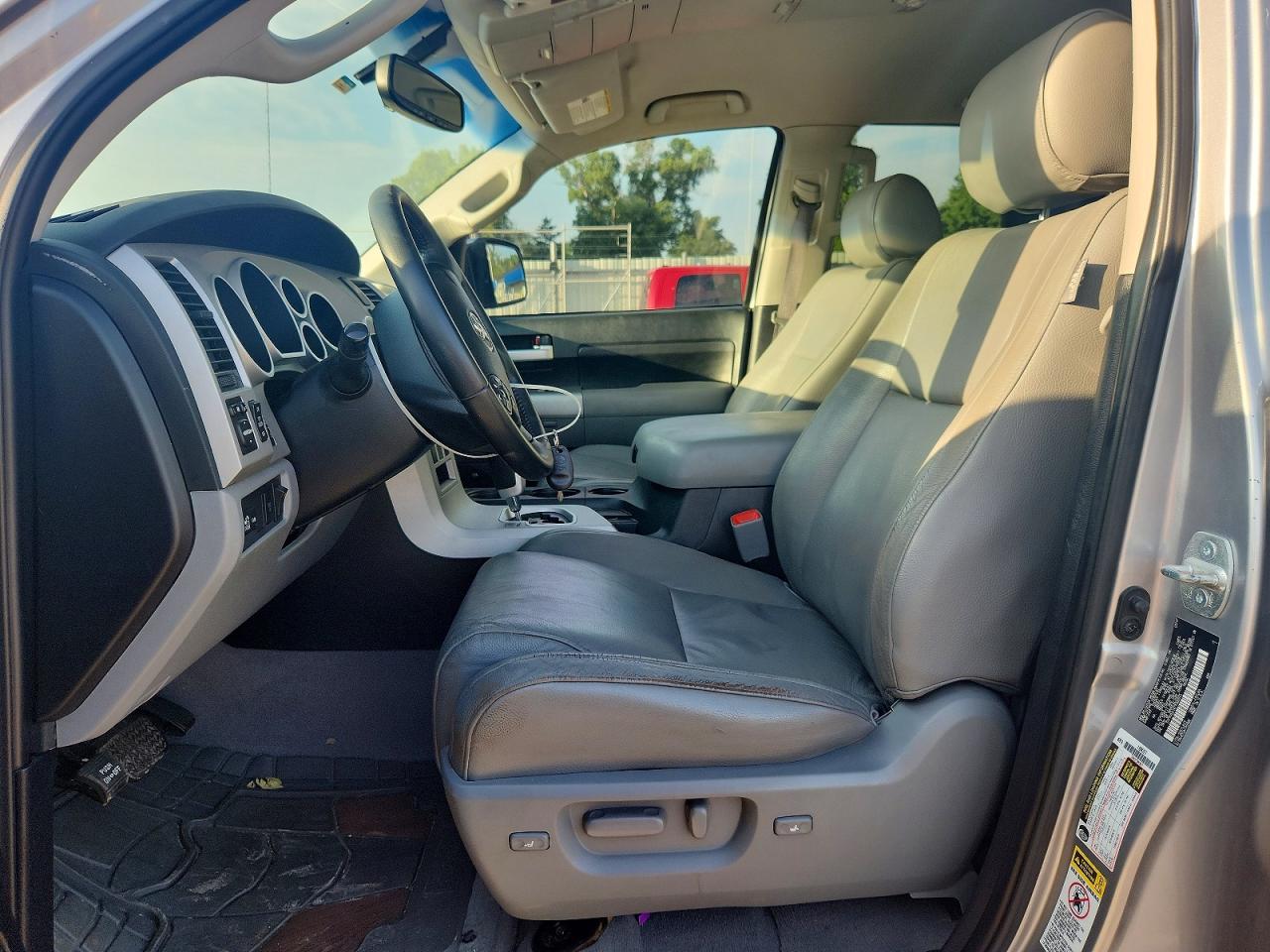 2007 Toyota Tundra Double Cab Limited Silver vin: 5TFRV58147X006825