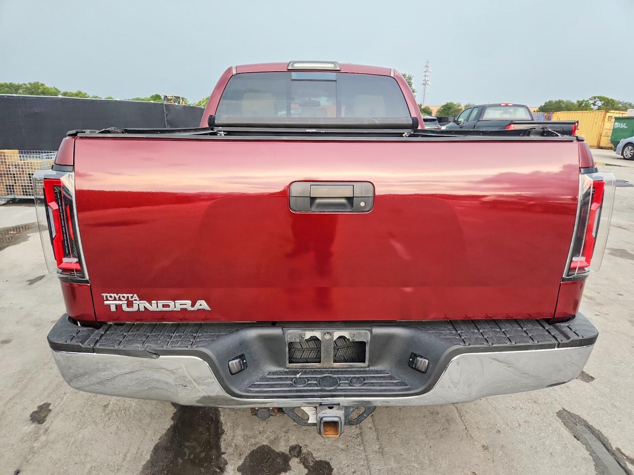 2007 Toyota Tundra Limited Burgundy vin: 5TFRV58187X012708