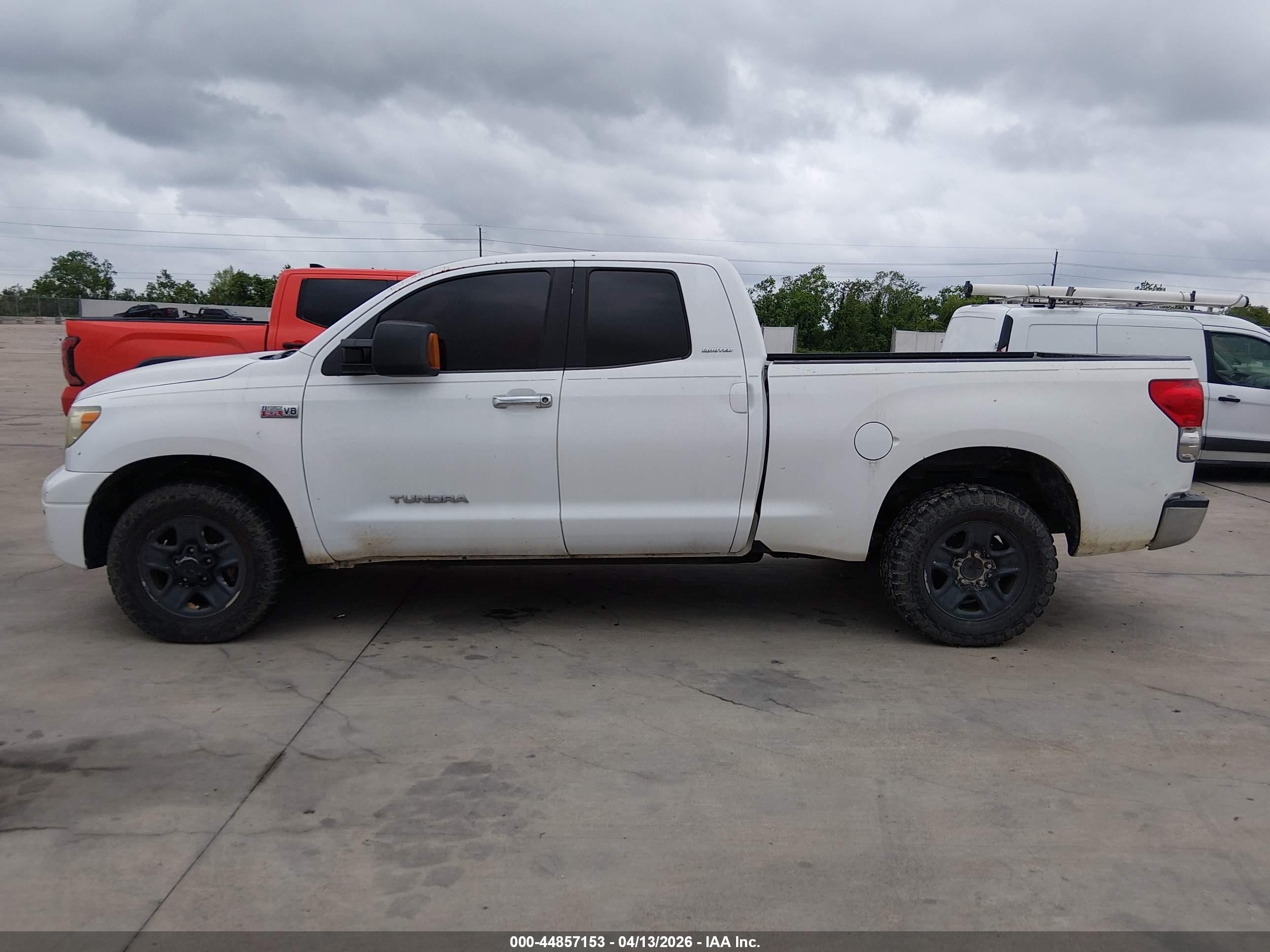 2007 Toyota Tundra Limited 5.7l V8 Желтый vin: 5TFRV58197X004424