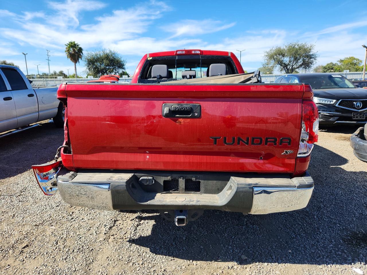2016 Toyota Tundra Sr5 Red vin: 5TFRW5F16GX202183