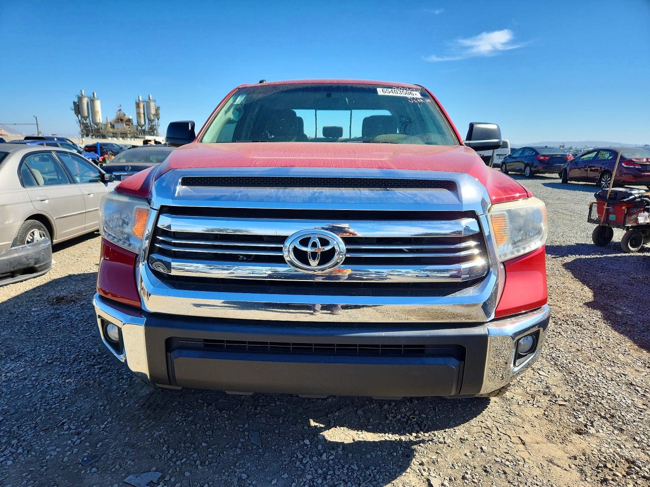 2016 Toyota Tundra Sr5 Red vin: 5TFRW5F16GX202183