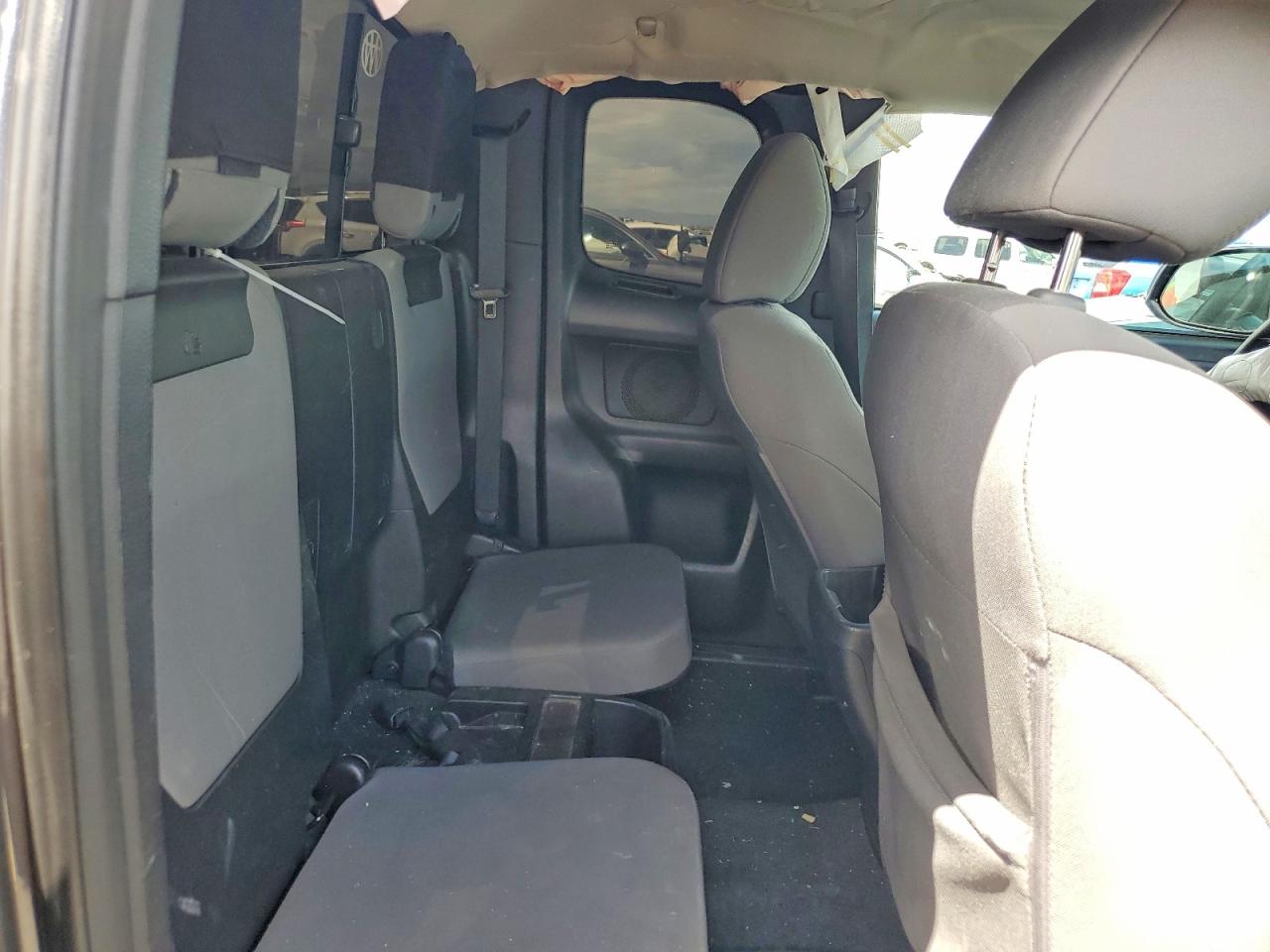 2016 Toyota Tacoma Sr5 Gray vin: 5TFRX5GN2GX065256