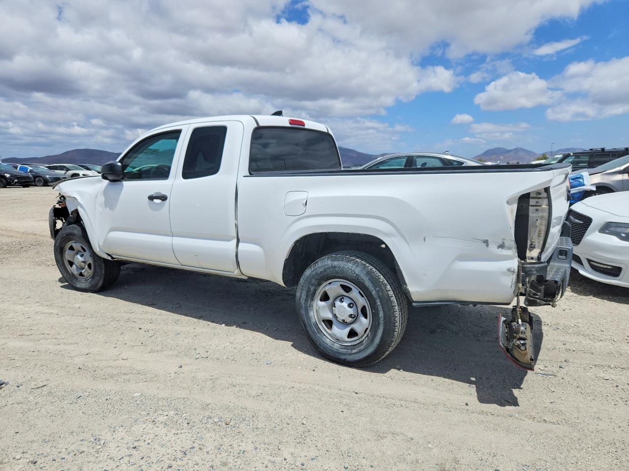 2016 Toyota Tacoma Sr White vin: 5TFRX5GN7GX065396