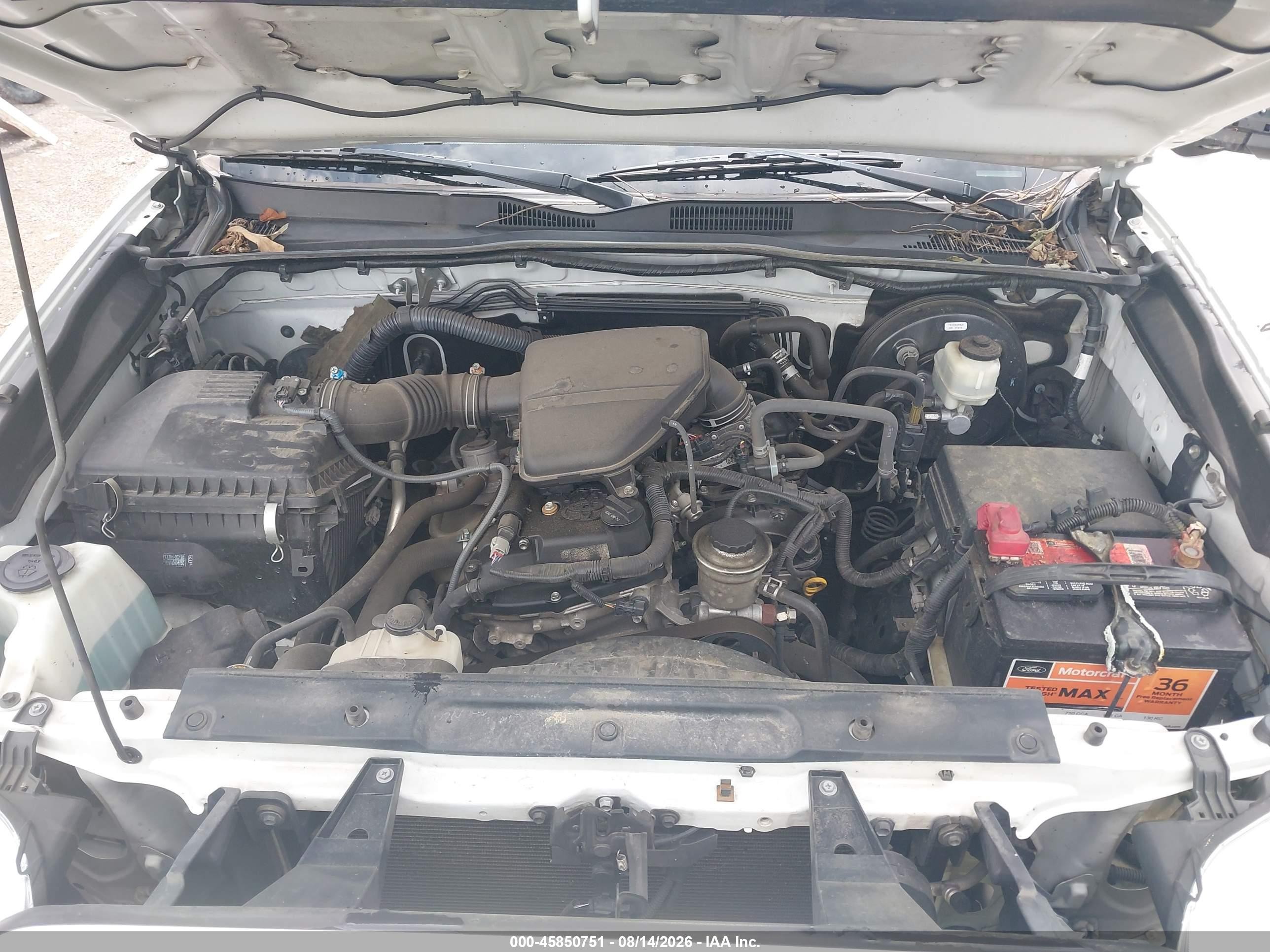 2017 Toyota Tacoma Sr Белый vin: 5TFRX5GN7HX083446