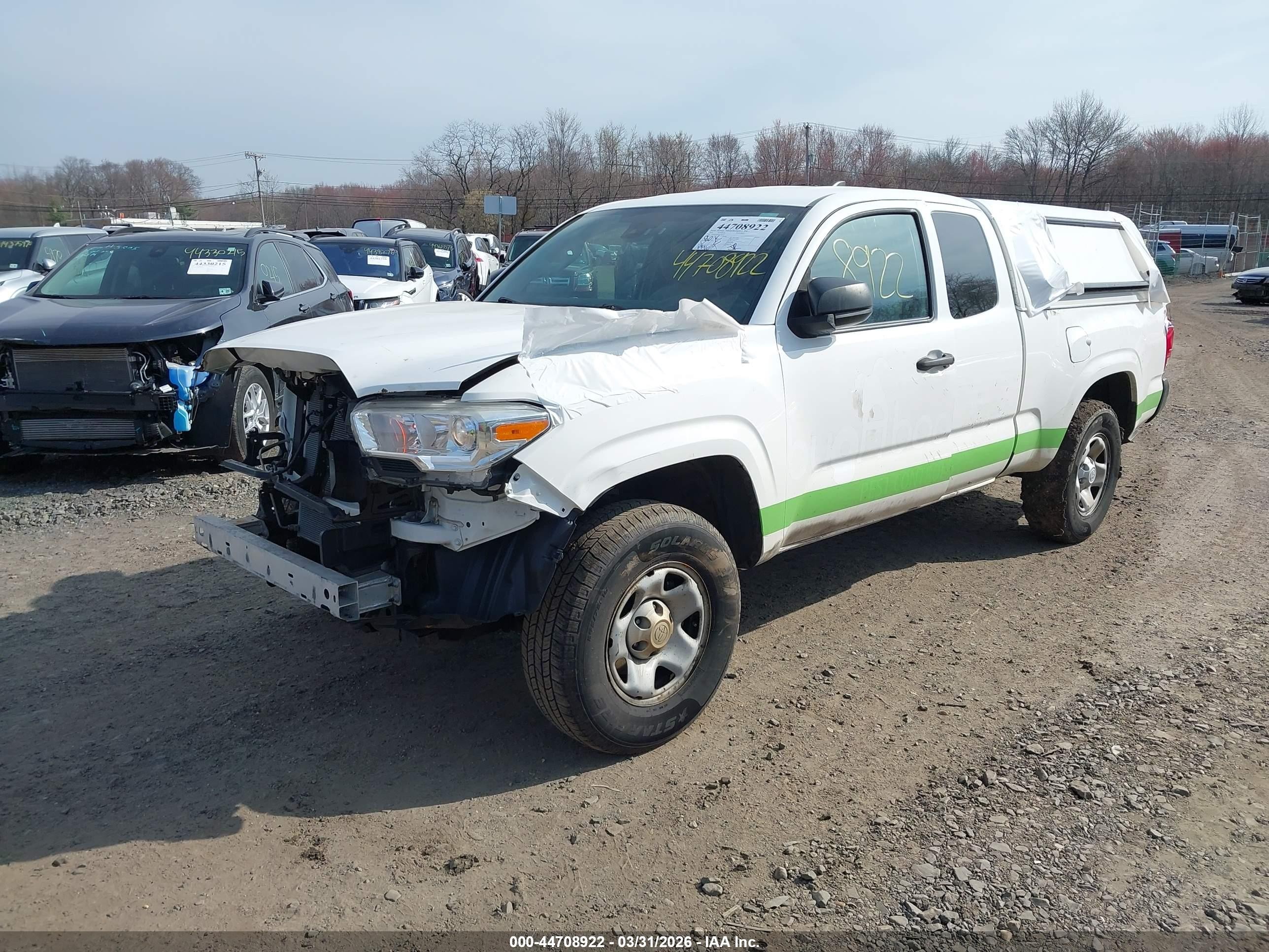 2019 Toyota Tacoma Sr Белый vin: 5TFRX5GN9KX148157
