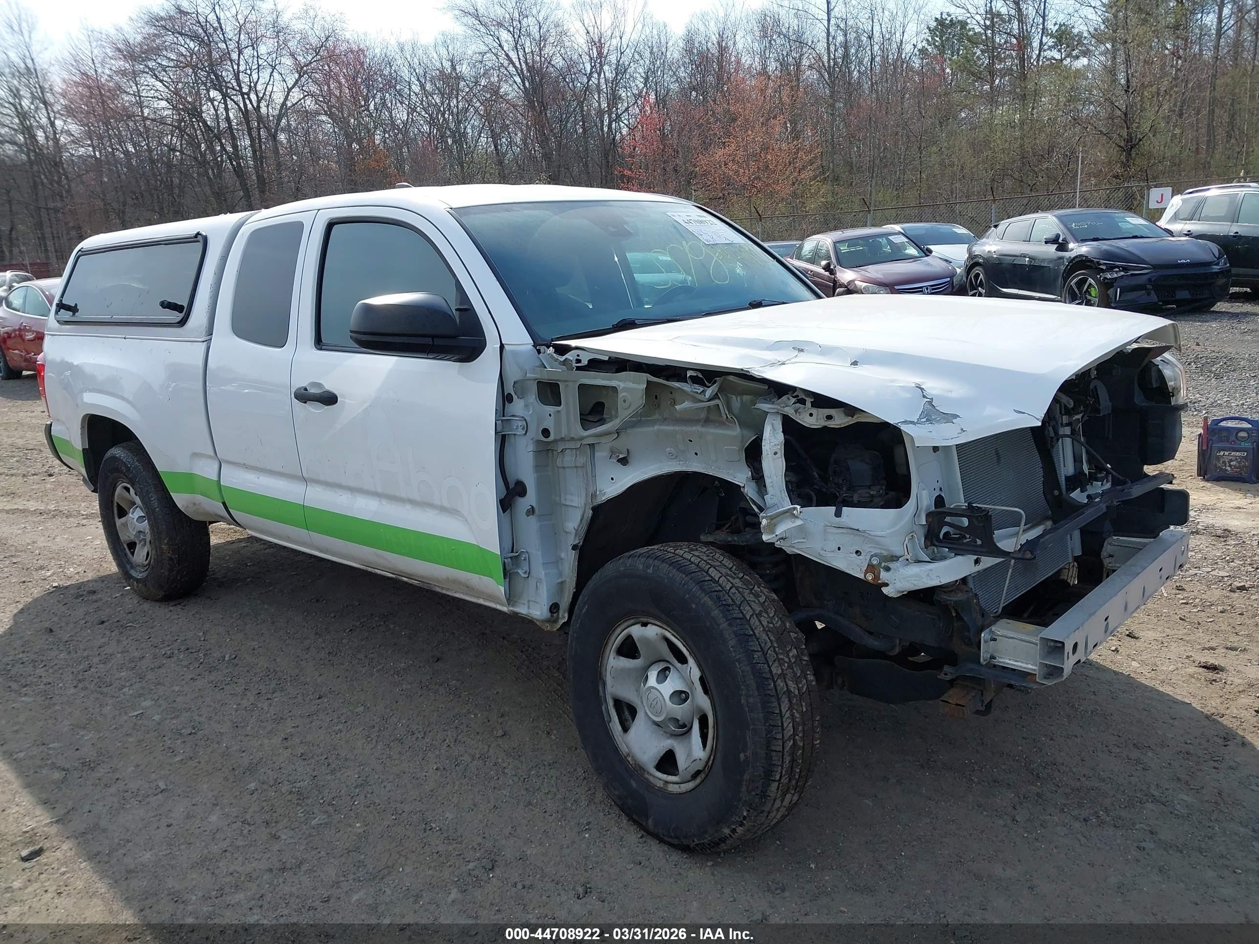 2019 Toyota Tacoma Sr Белый vin: 5TFRX5GN9KX148157