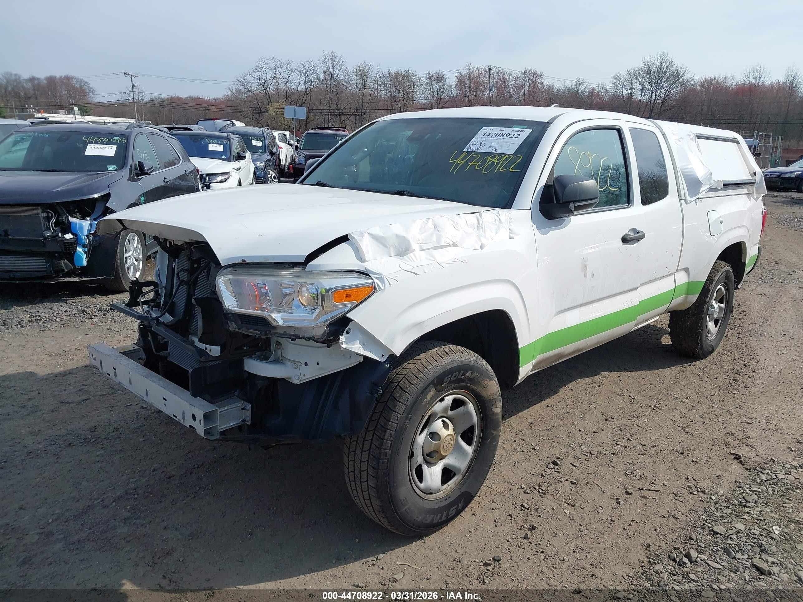 2019 Toyota Tacoma Sr Белый vin: 5TFRX5GN9KX148157