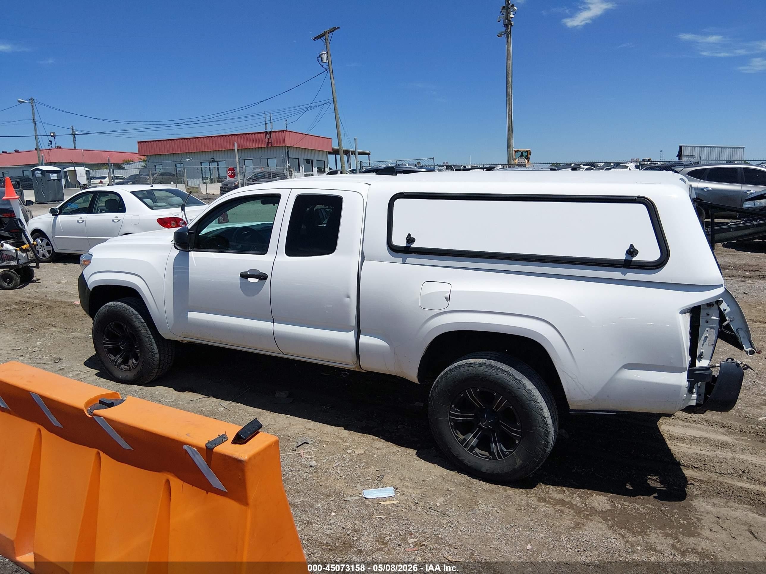 2020 Toyota Tacoma Sr Белый vin: 5TFRX5GN9LX177675