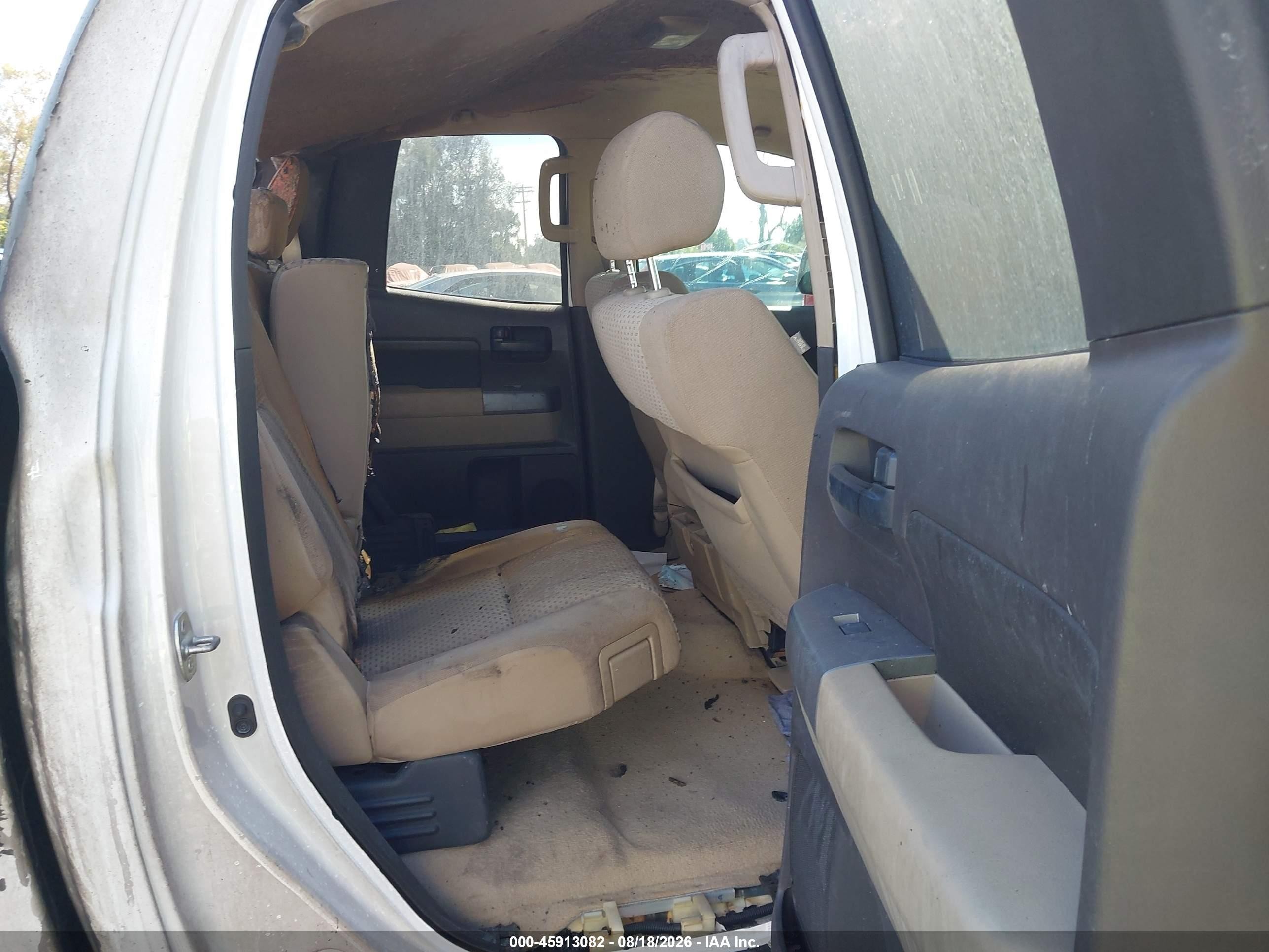 2010 Toyota Tundra Grade 5.7l V8 White vin: 5TFRY5F10AX083855
