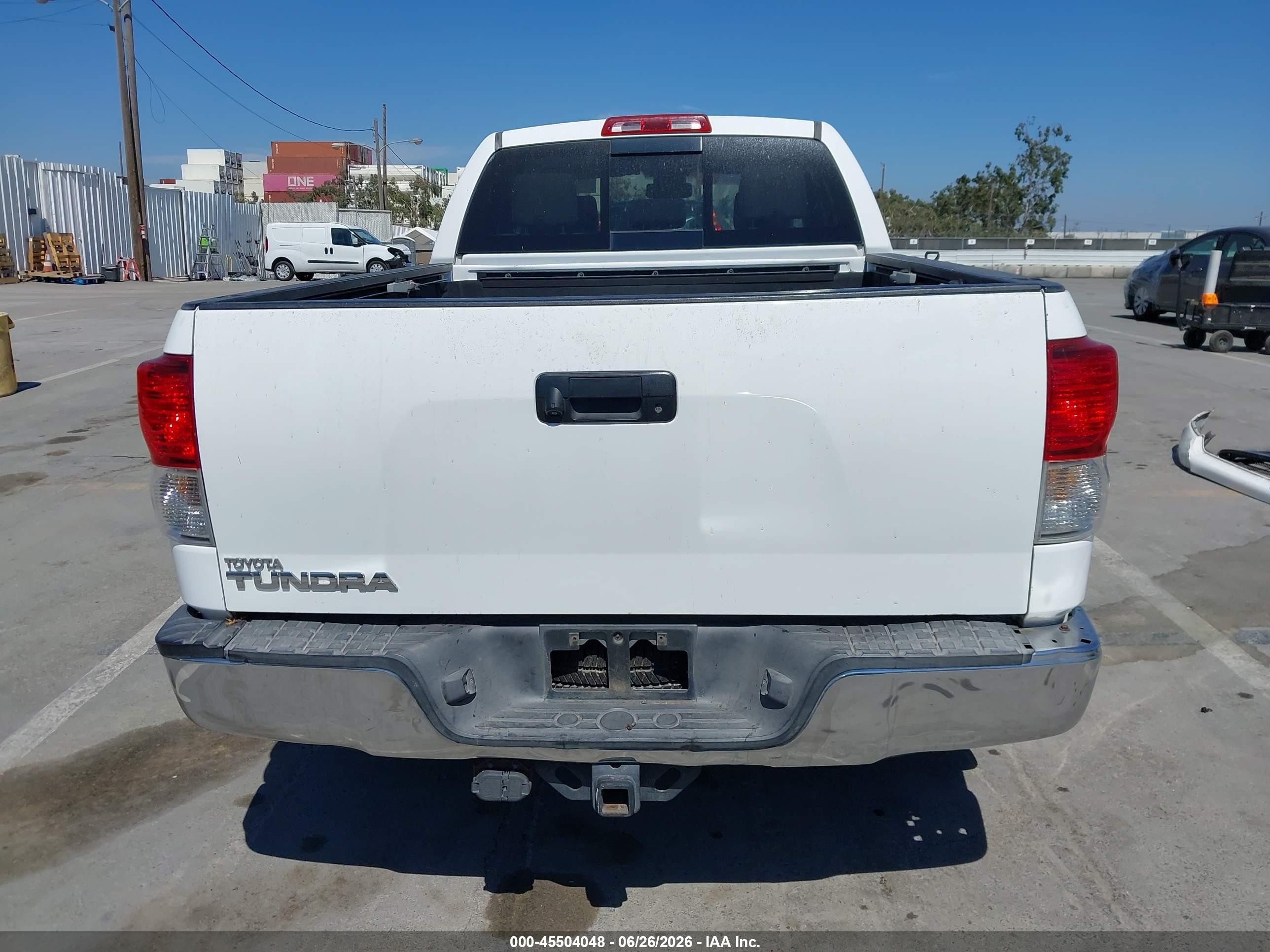 2010 Toyota Tundra Grade 5.7l V8 White vin: 5TFRY5F10AX094581