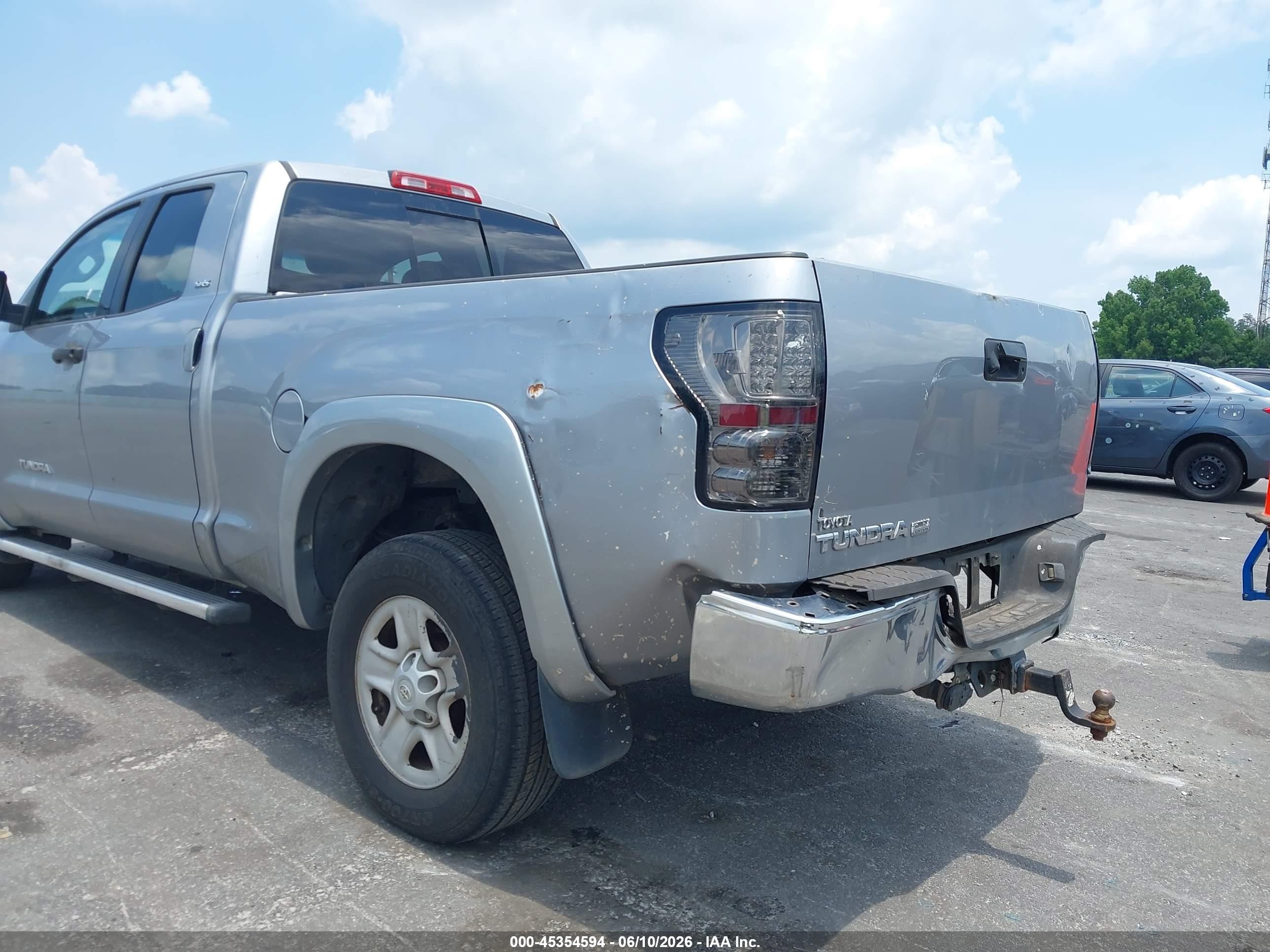 2012 Toyota Tundra Grade 5.7l V8 Silver vin: 5TFRY5F10CX125315