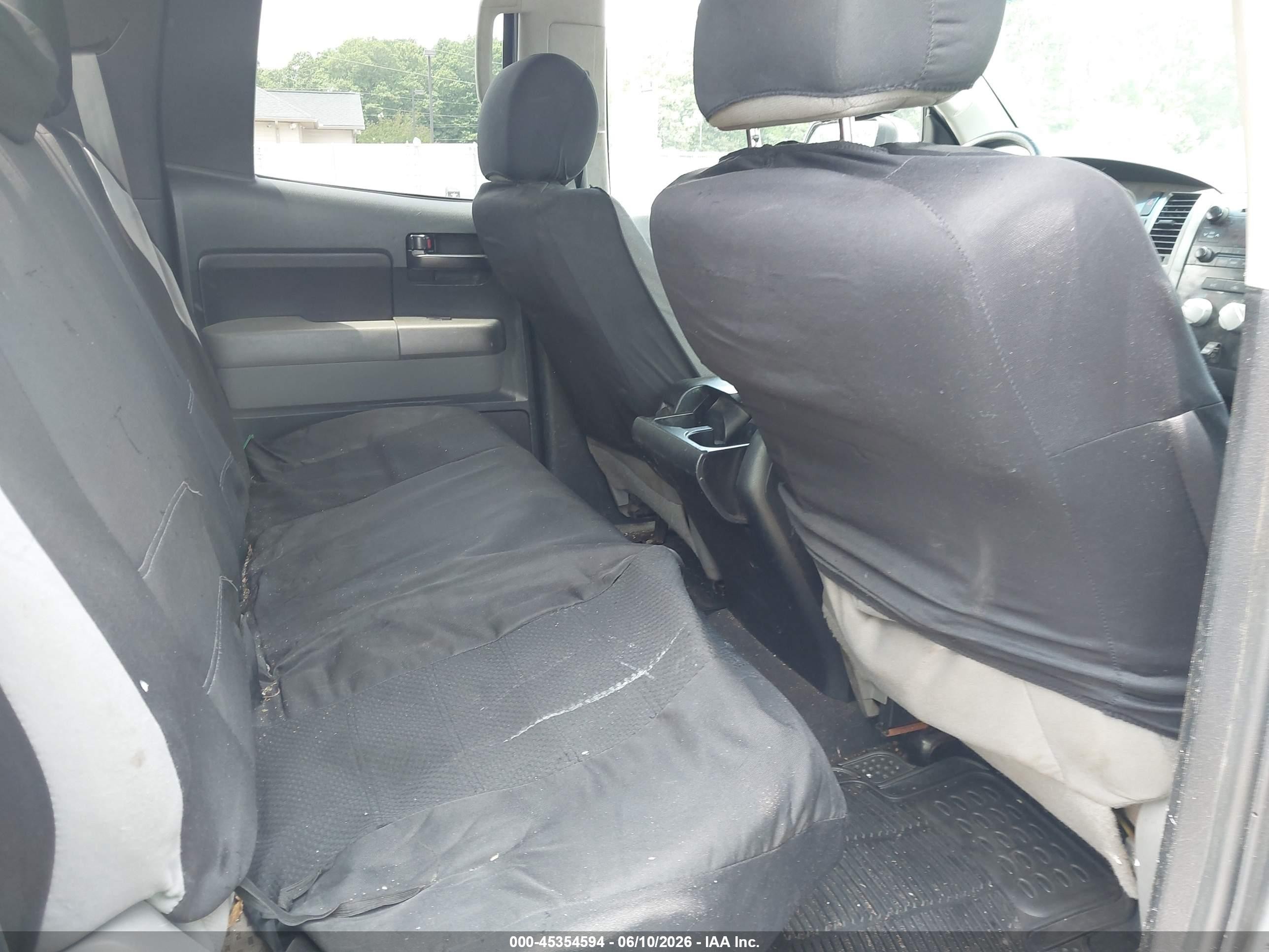 2012 Toyota Tundra Grade 5.7l V8 Silver vin: 5TFRY5F10CX125315