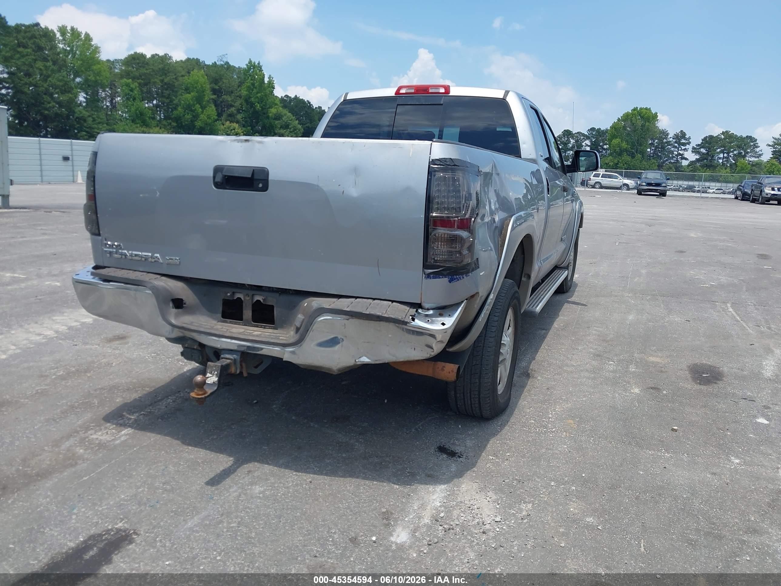 2012 Toyota Tundra Grade 5.7l V8 Silver vin: 5TFRY5F10CX125315
