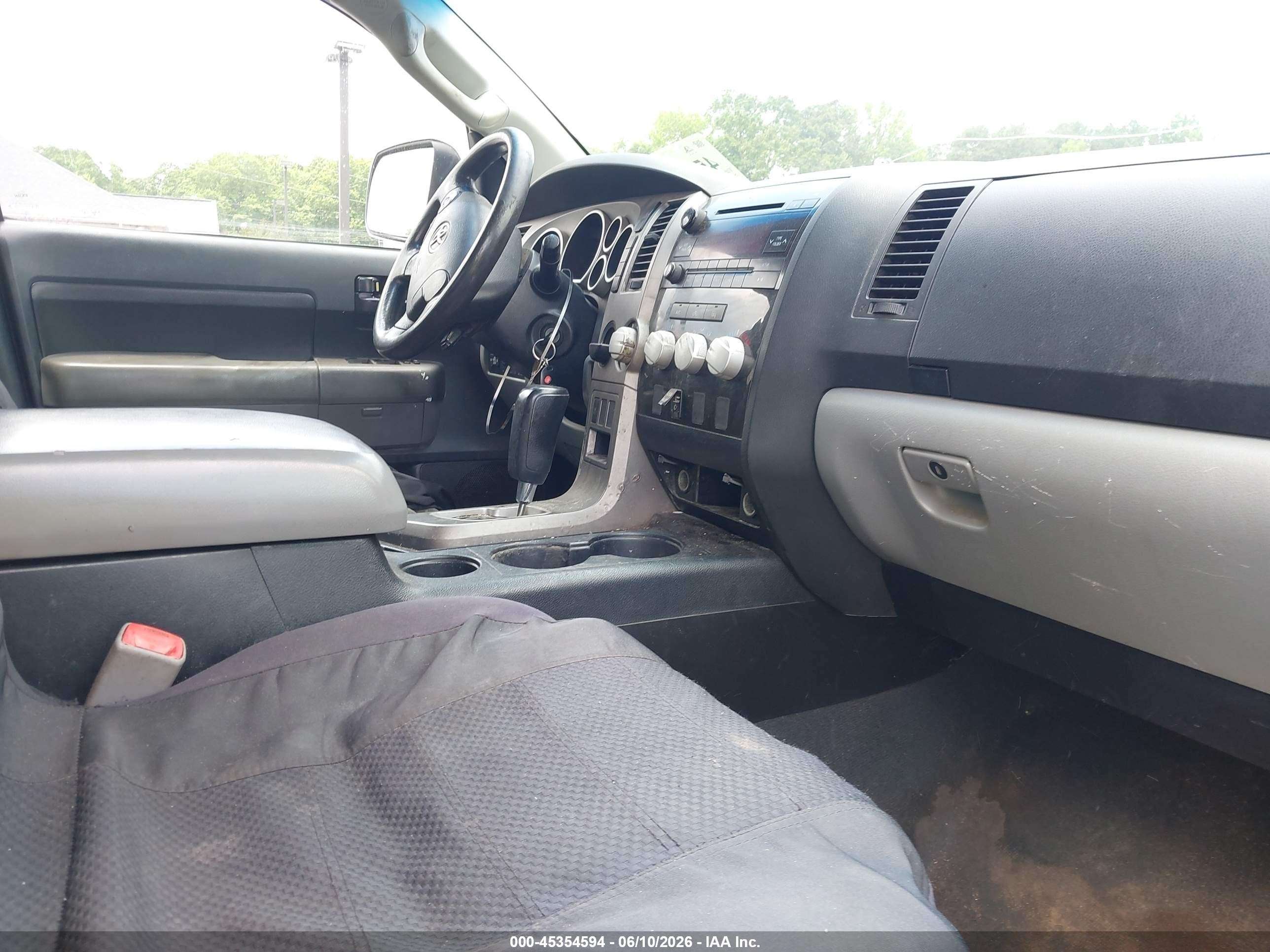 2012 Toyota Tundra Grade 5.7l V8 Silver vin: 5TFRY5F10CX125315