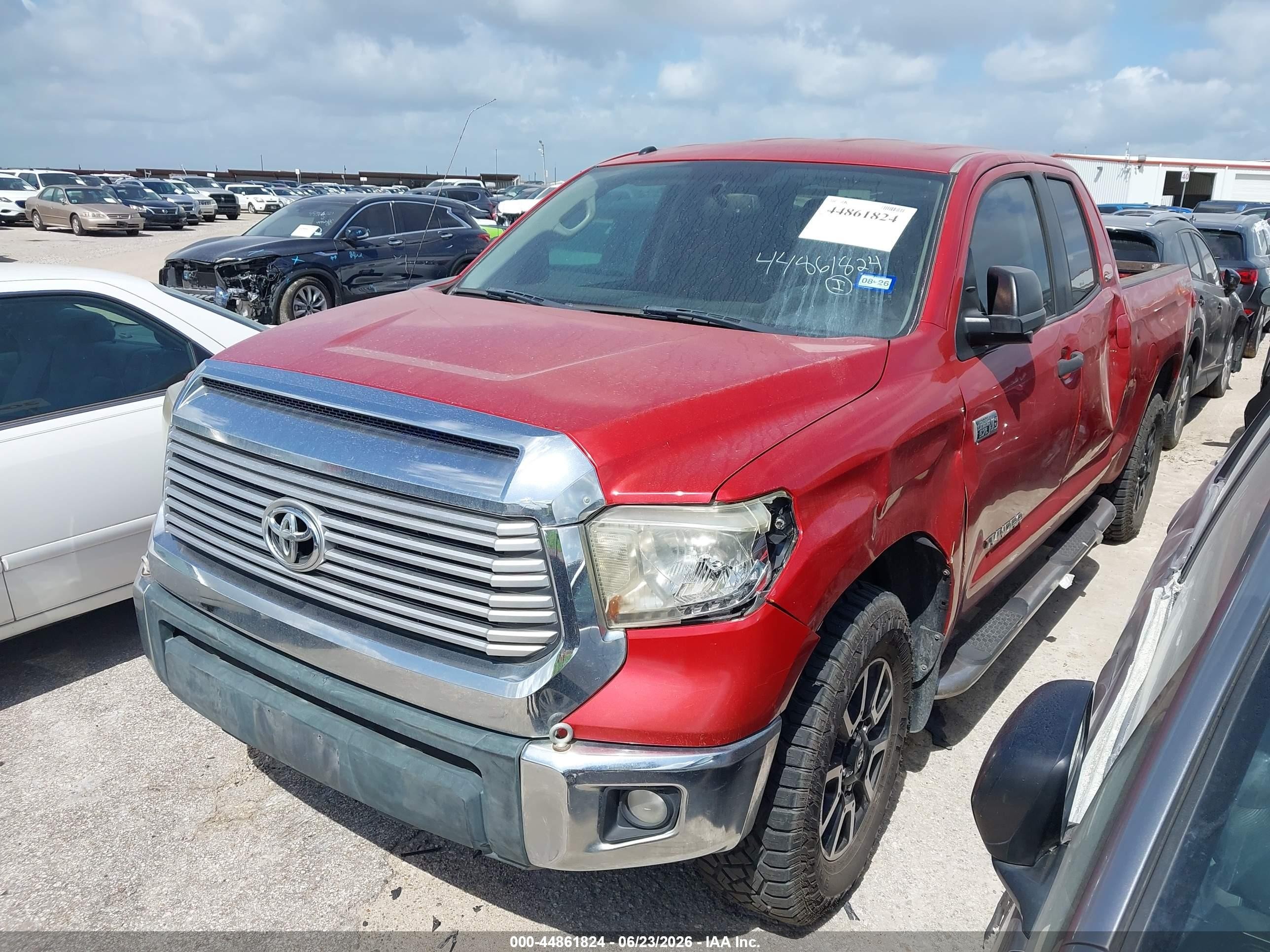 2014 Toyota Tundra Sr5 5.7l V8 Красный vin: 5TFRY5F10EX168748