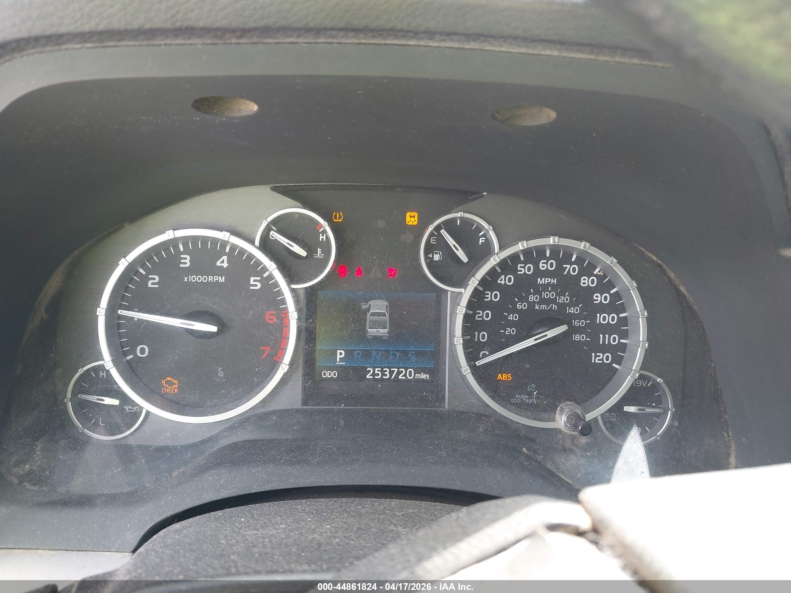 2014 Toyota Tundra Sr5 5.7l V8 Красный vin: 5TFRY5F10EX168748