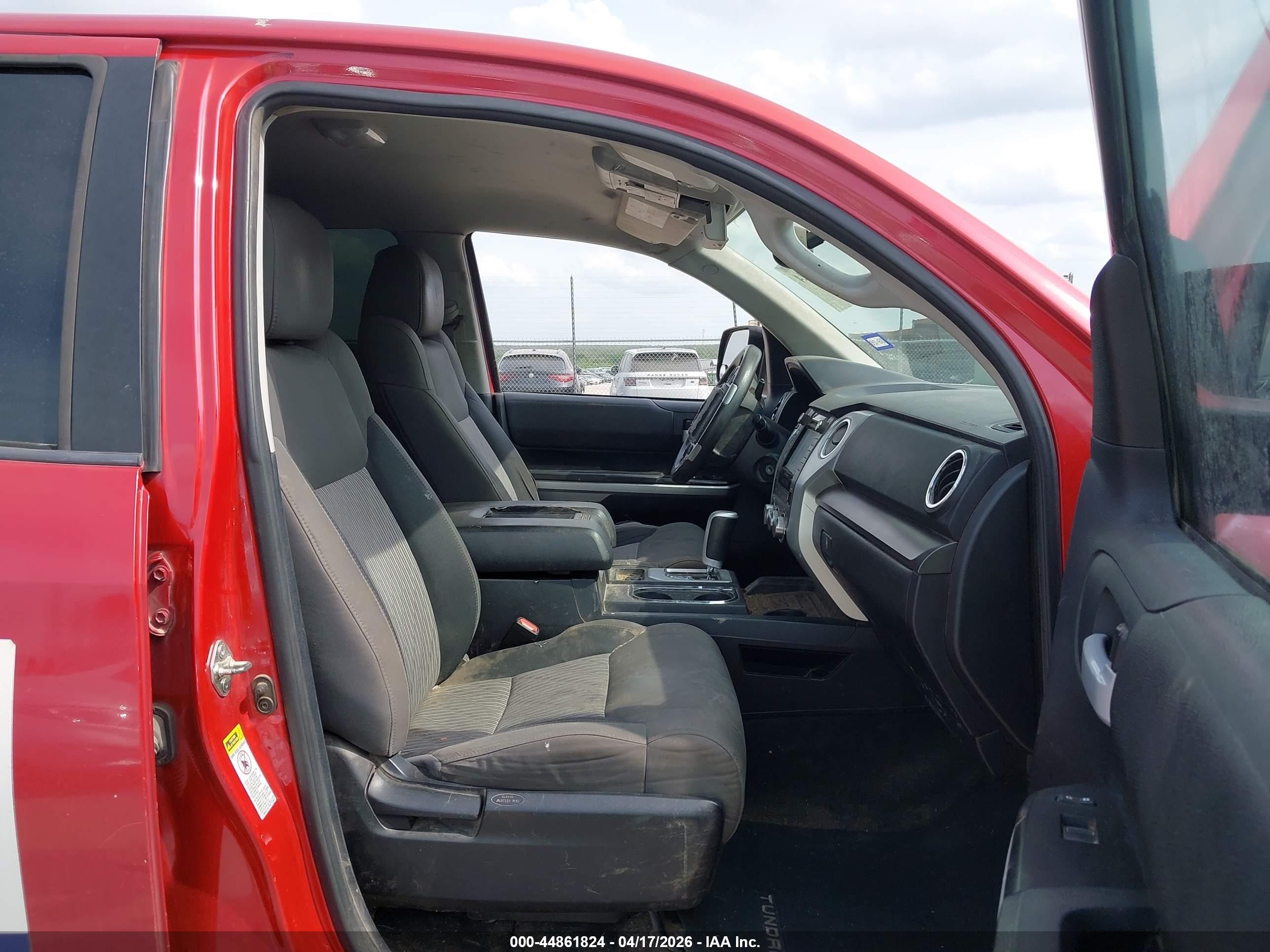 2014 Toyota Tundra Sr5 5.7l V8 Красный vin: 5TFRY5F10EX168748
