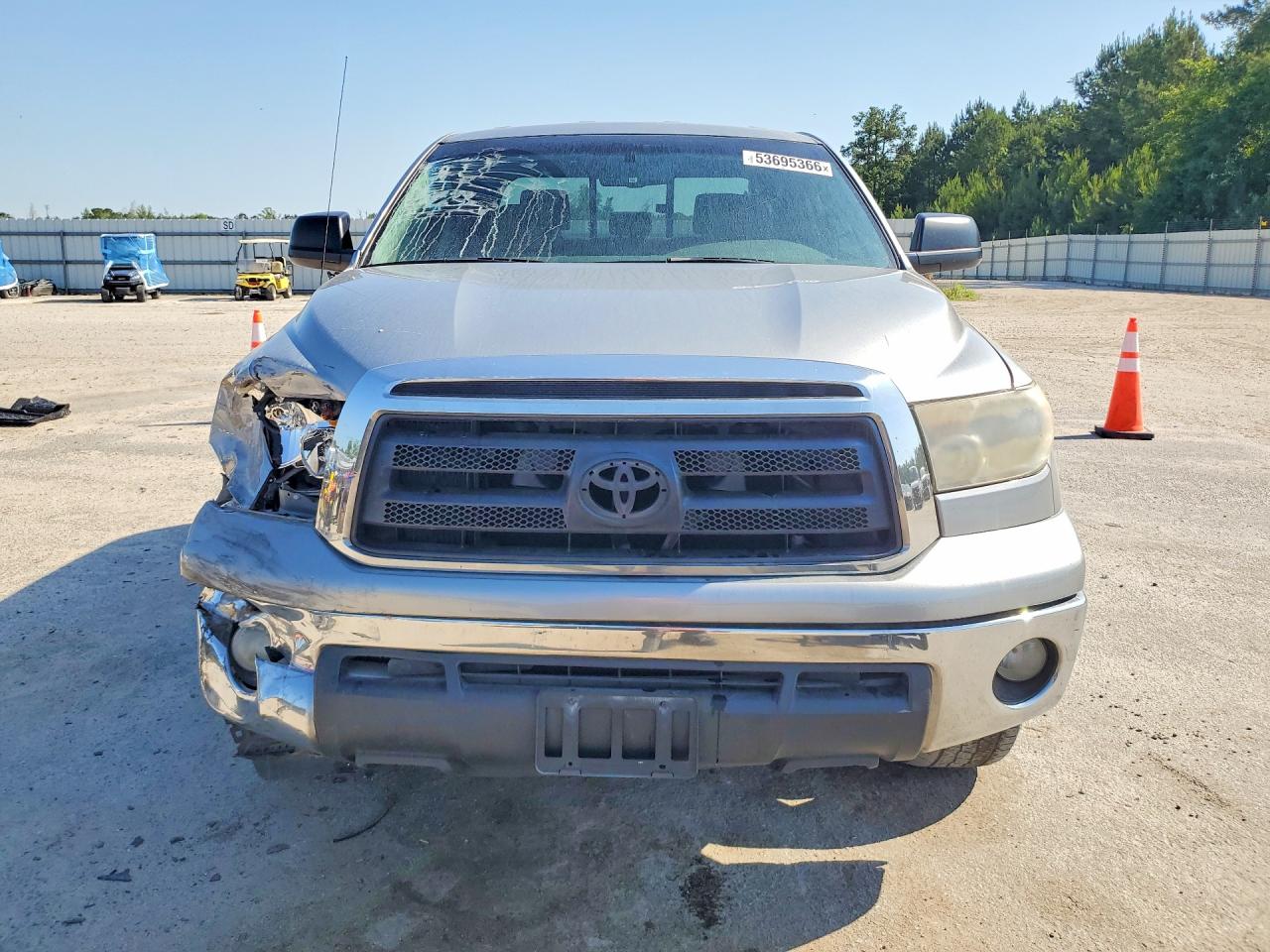 2010 Toyota Tundra Double Cab Sr5 Silver vin: 5TFRY5F11AX077563