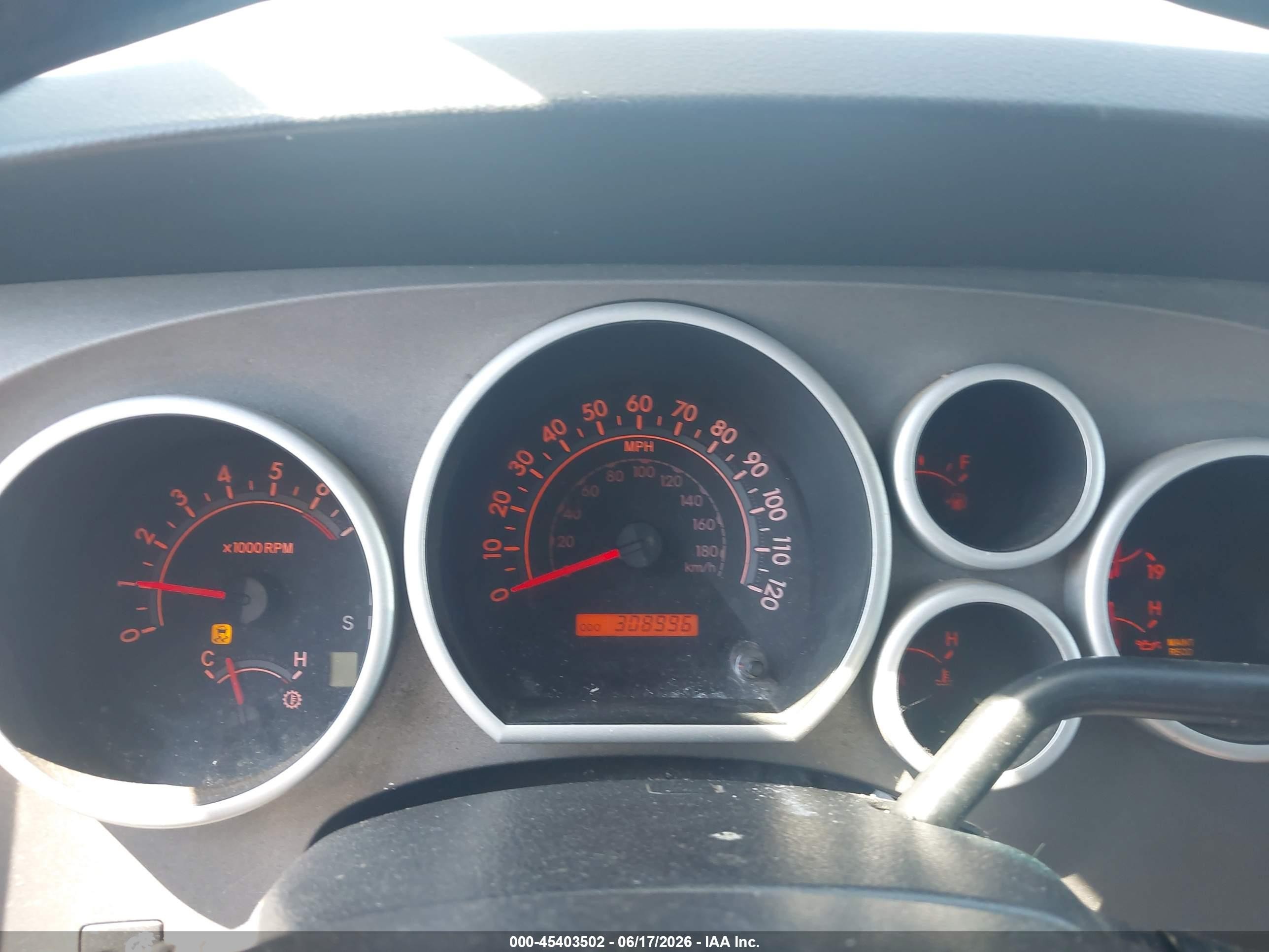 2010 Toyota Tundra Grade 5.7l V8 Серый vin: 5TFRY5F11AX080320